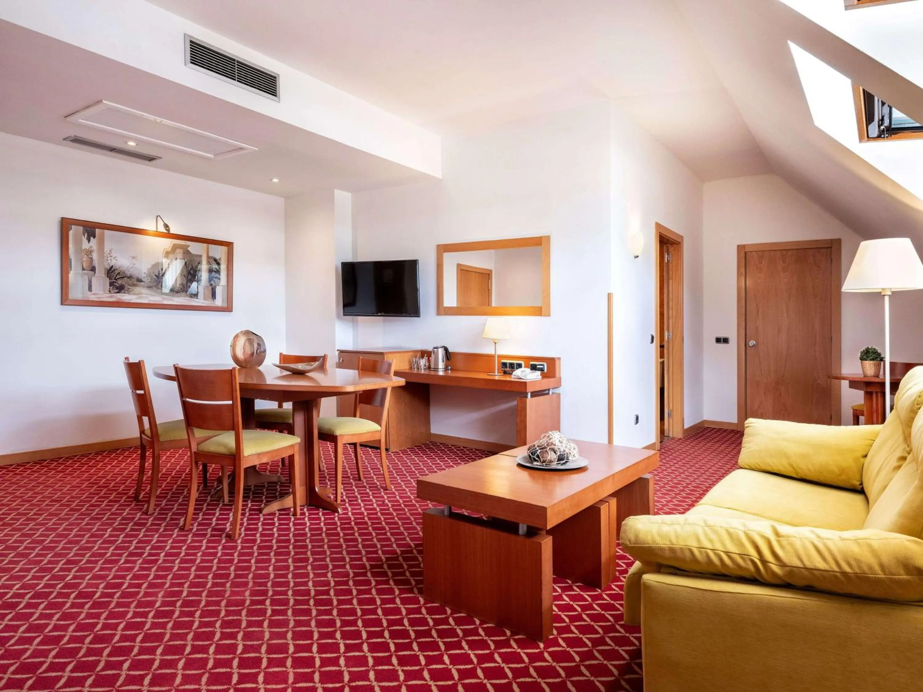 Bedroom in Hotel Zentral León