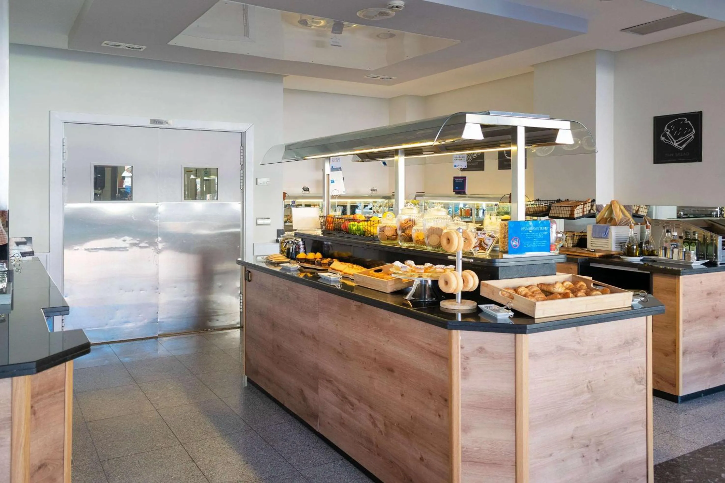 Restaurant/places to eat in Hotel Zentral León