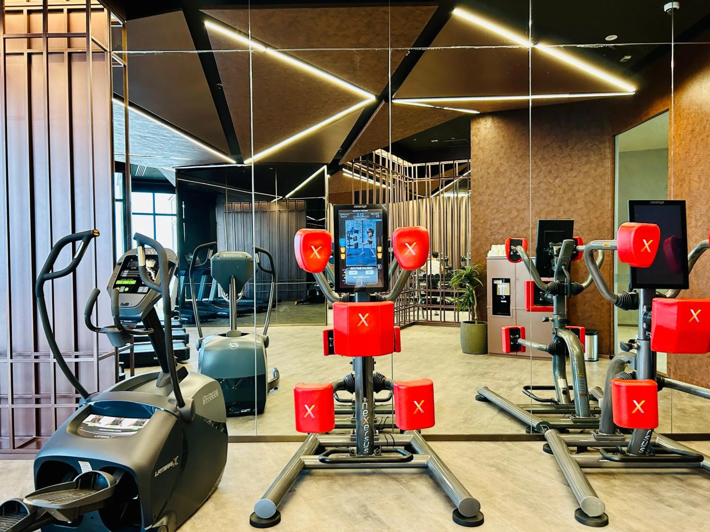 Fitness centre/facilities in Edge Central Pattaya By YoYo