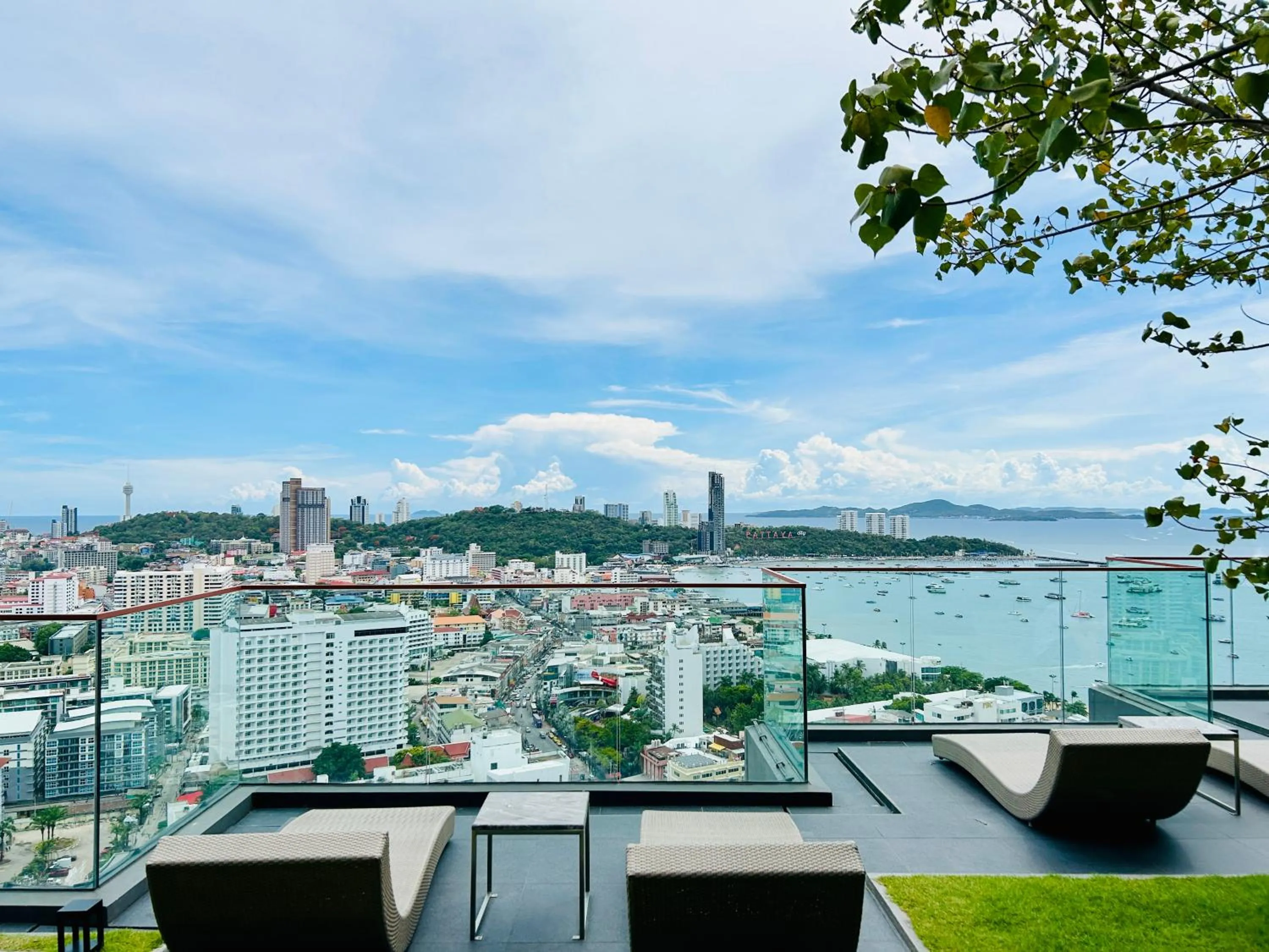 Nearby landmark in Edge Central Pattaya By YoYo