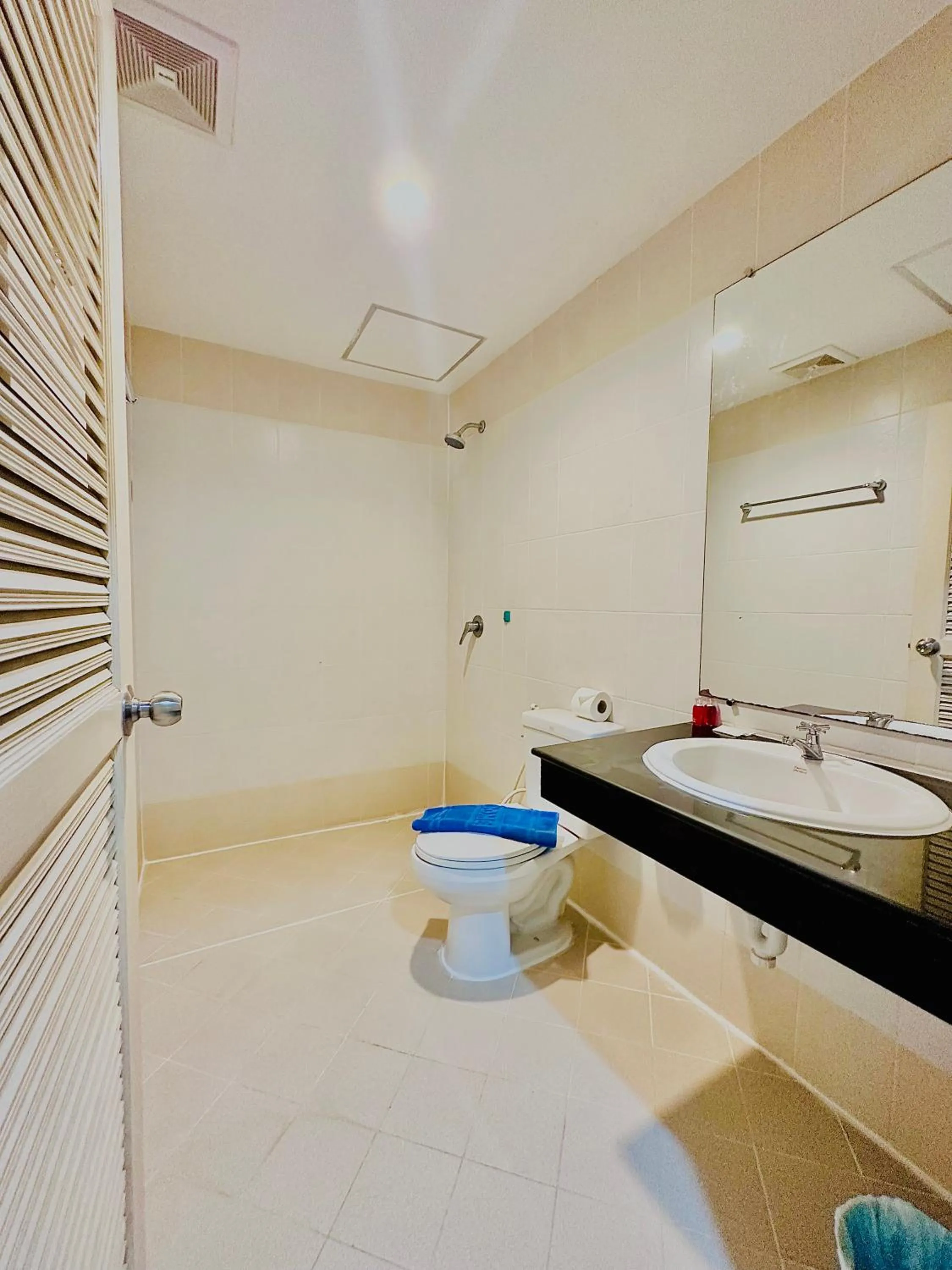 Shower in Cocoon Patong Hotel