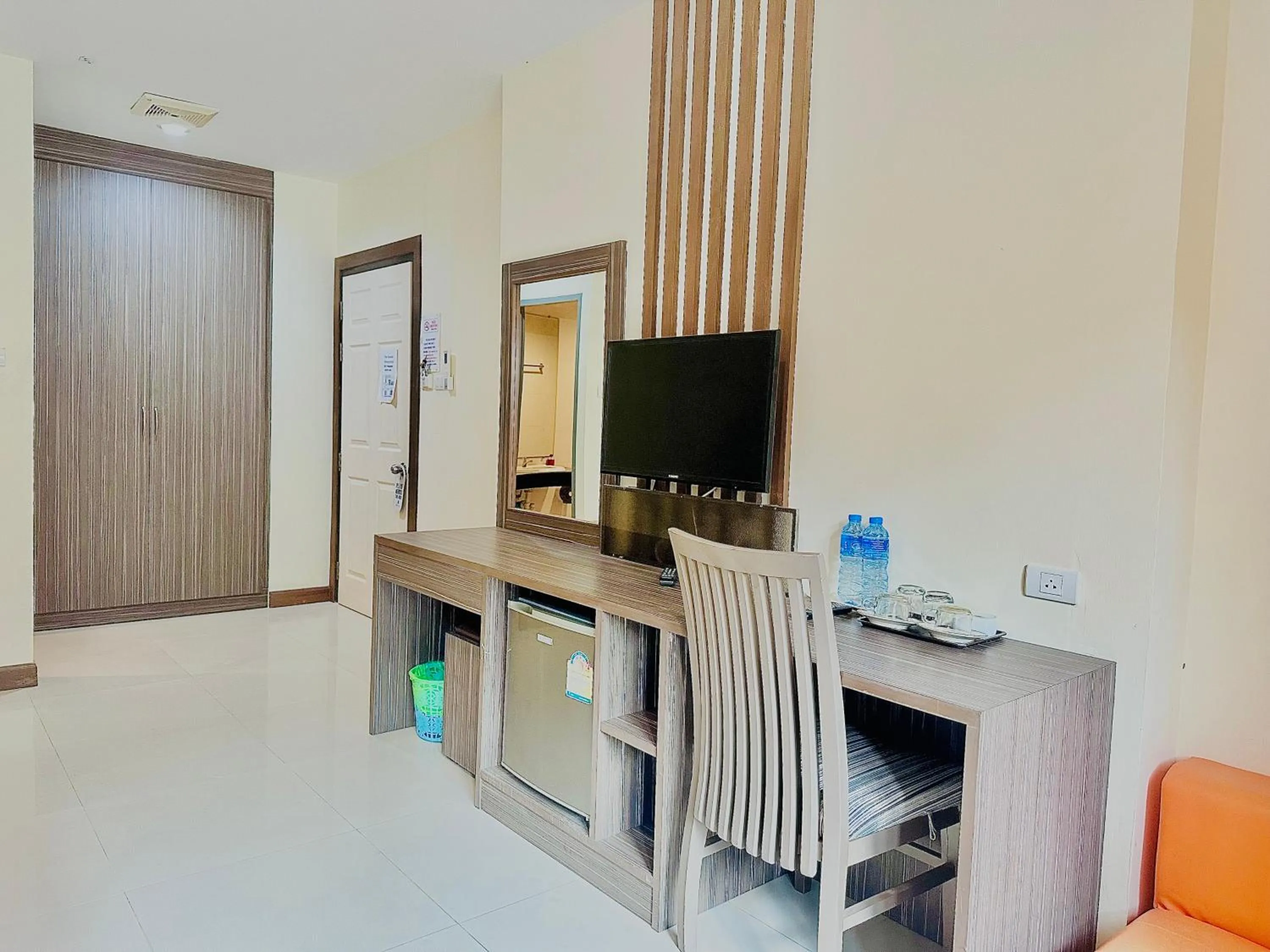 TV and multimedia in Cocoon Patong Hotel