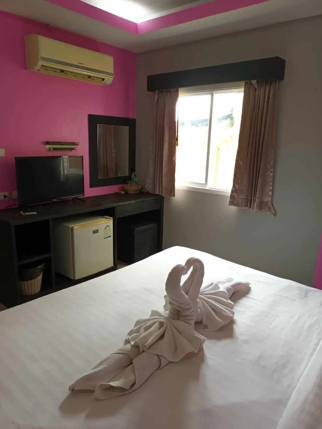 Bed in Lavender Patong Hotel