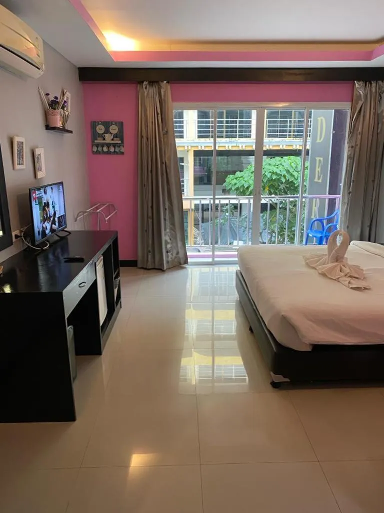 TV and multimedia, Bed in Lavender Patong Hotel