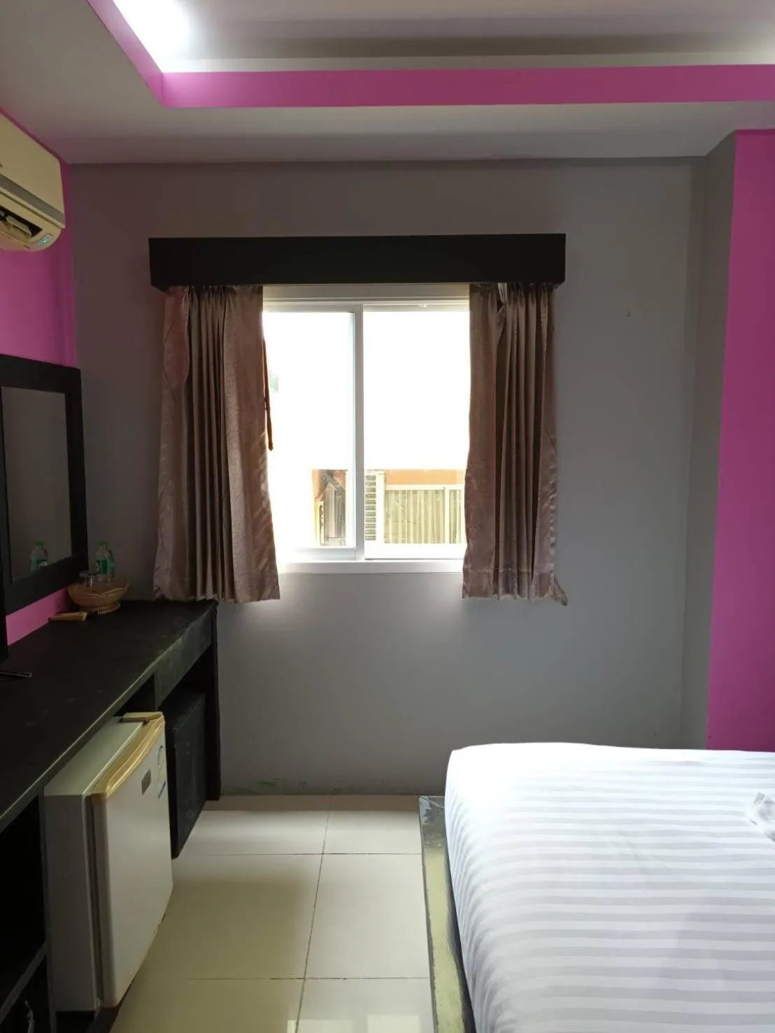 Bed in Lavender Patong Hotel