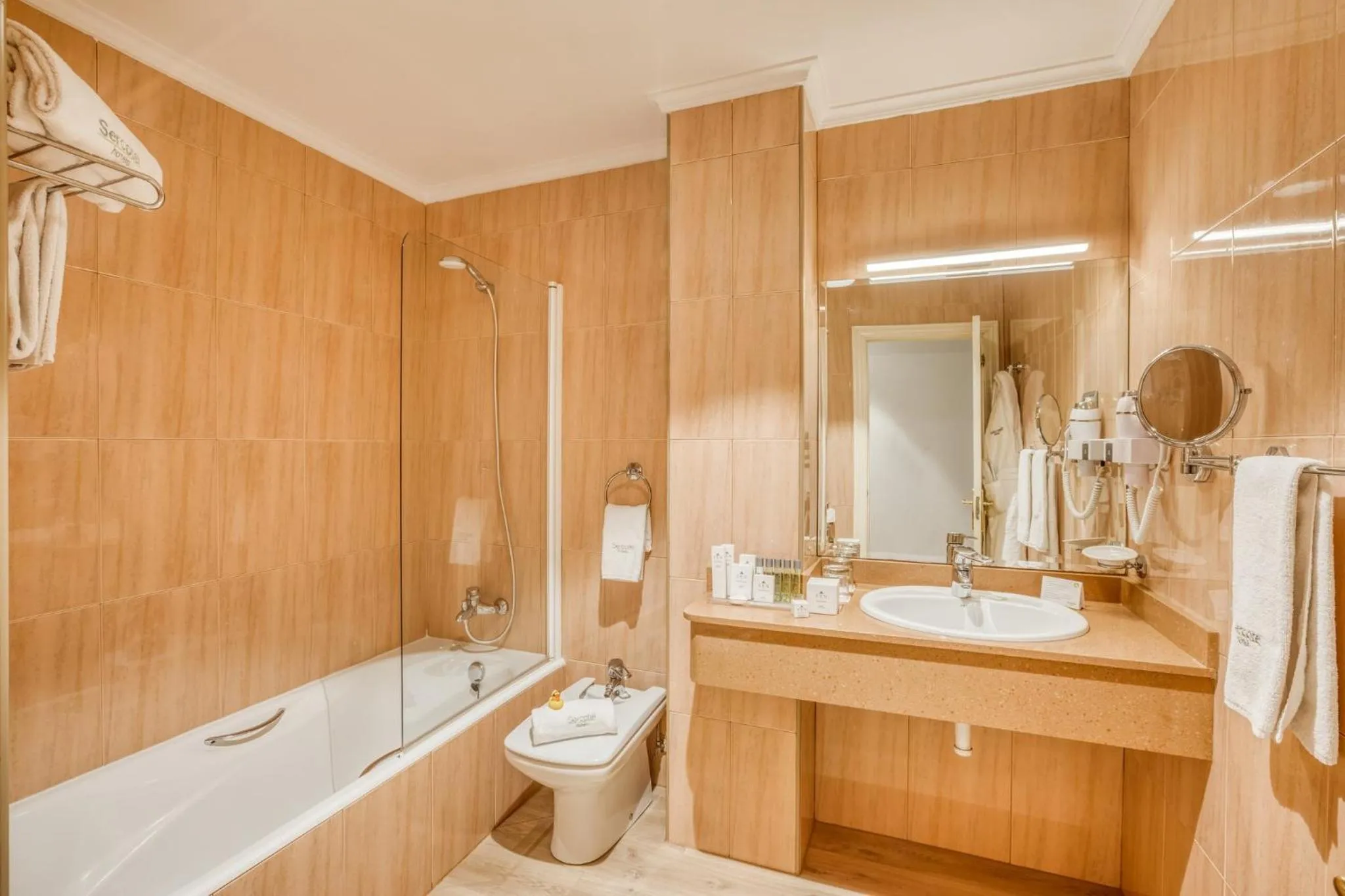 Bathroom in Sercotel Arenal Bilbao