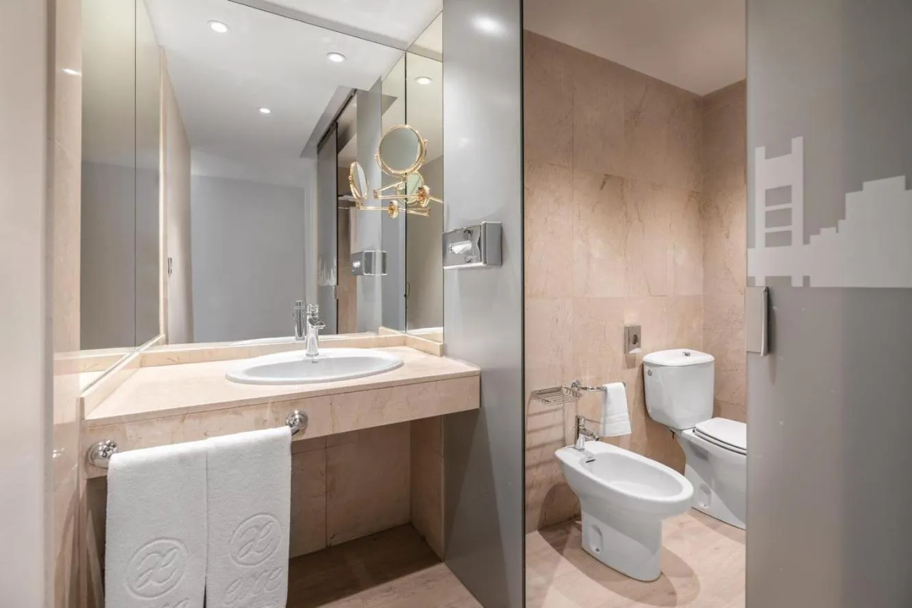 Bathroom in Exe Coruña