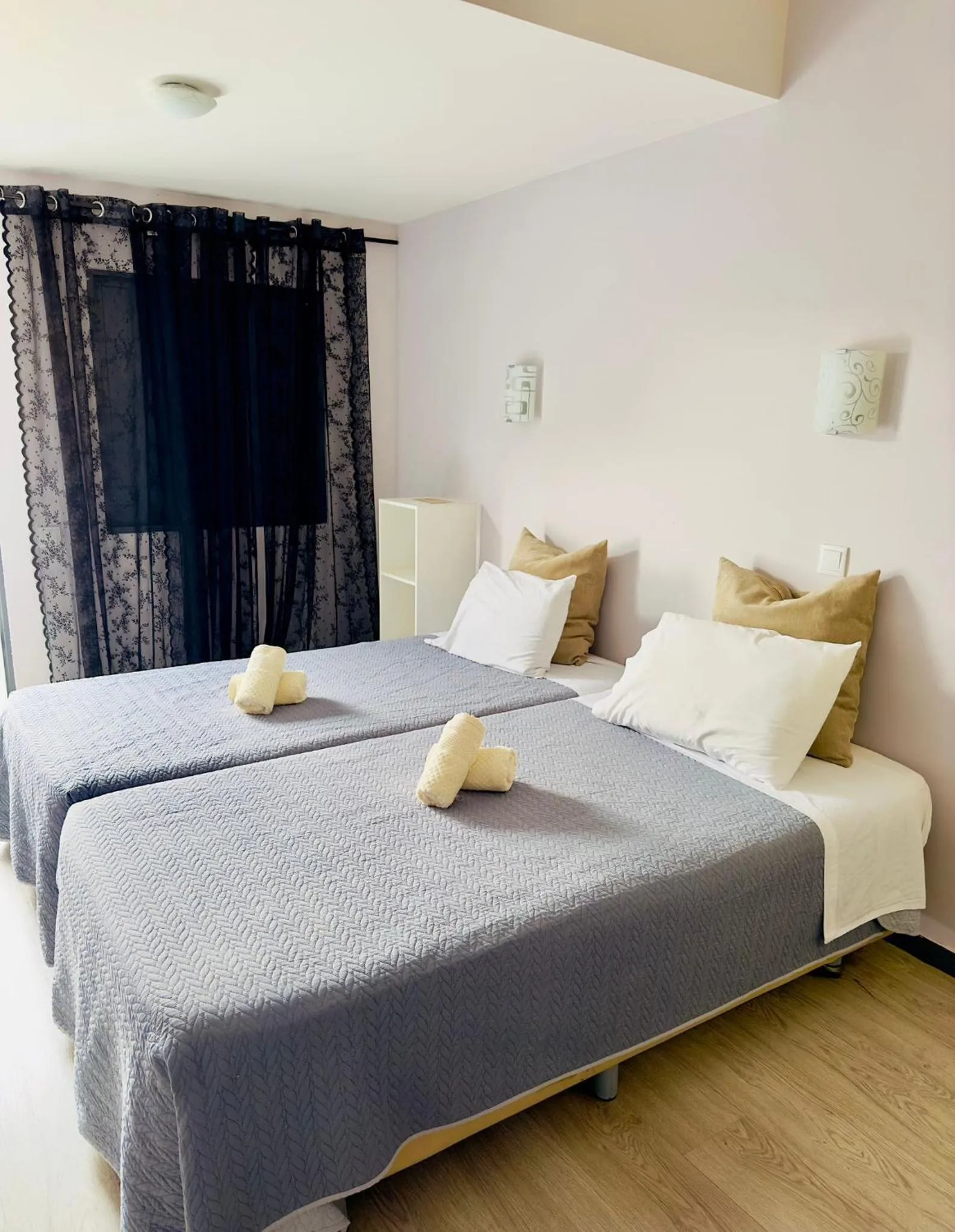 Bedroom, Bed in Alojamento Central I - Funchal