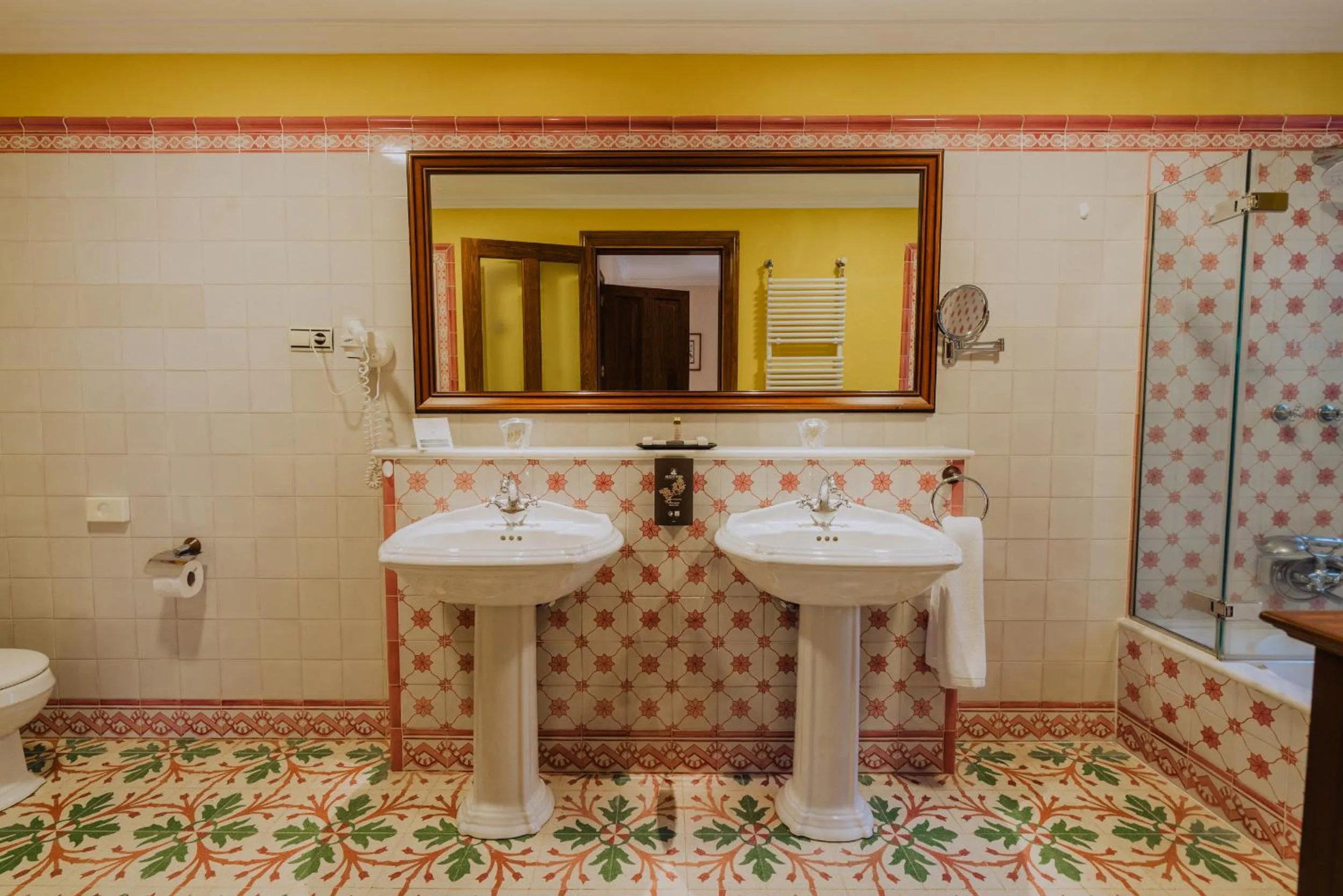 Bathroom in Hotel Spa Villalba