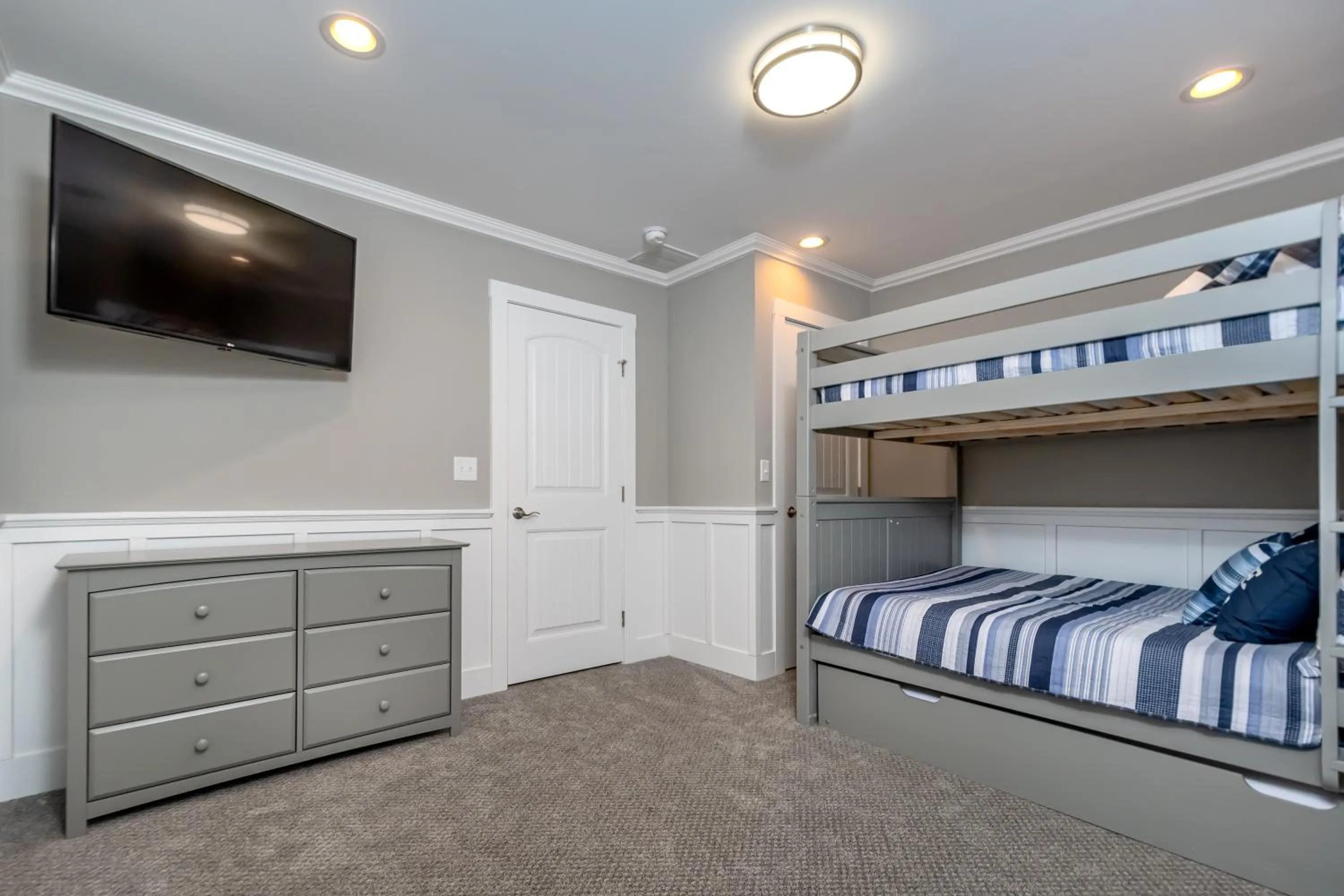 Property building, Bed in Alla Famiglia