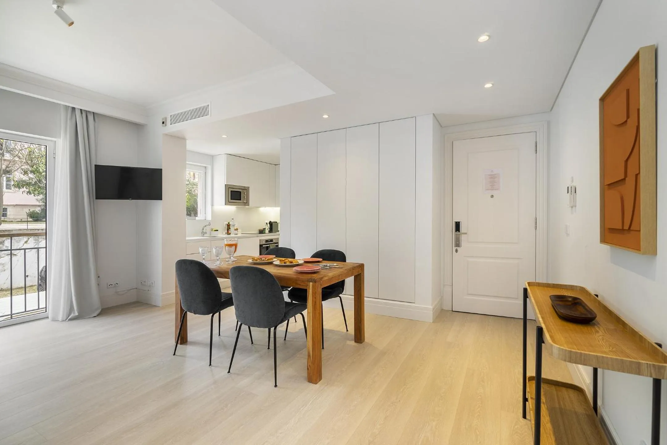 Kitchen or kitchenette in Les Deux Mariettes Apartments & Suites