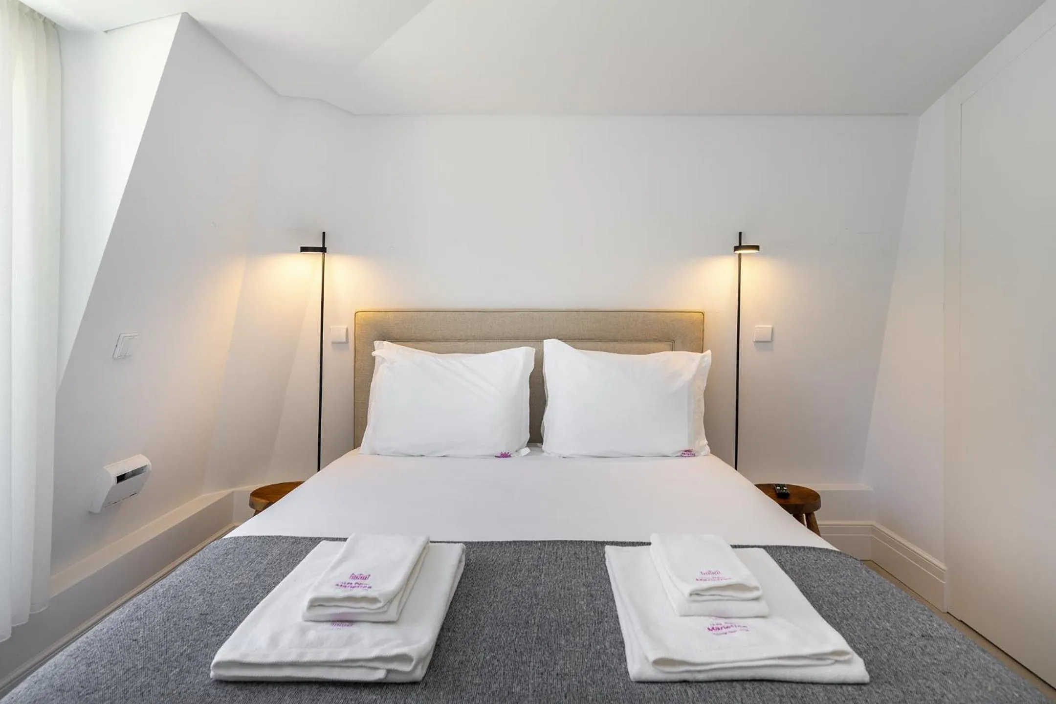 Bed in Les Deux Mariettes Apartments & Suites