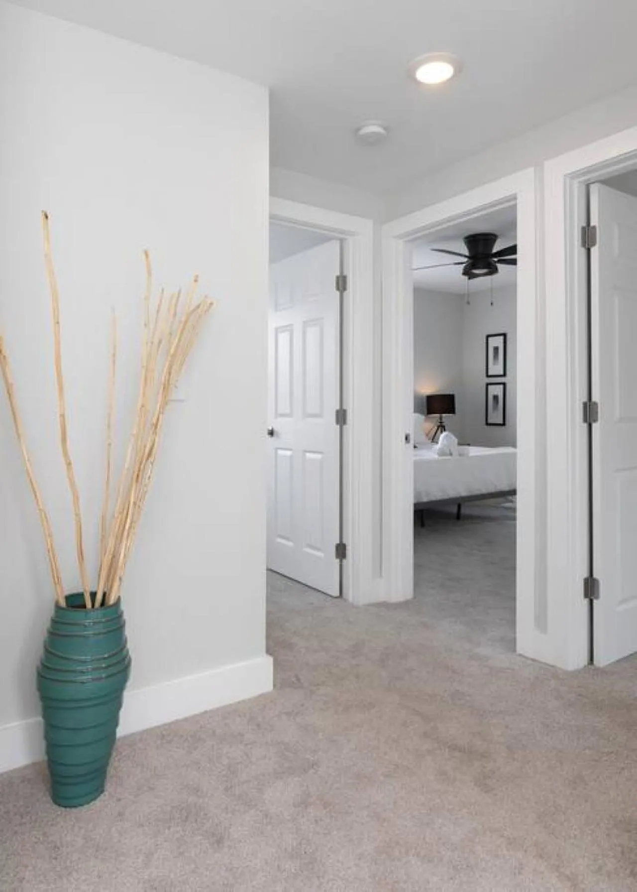 Area and facilities, Bed in Deluxe 4-Bedroom w Huge Deck 3-Min to Downtown