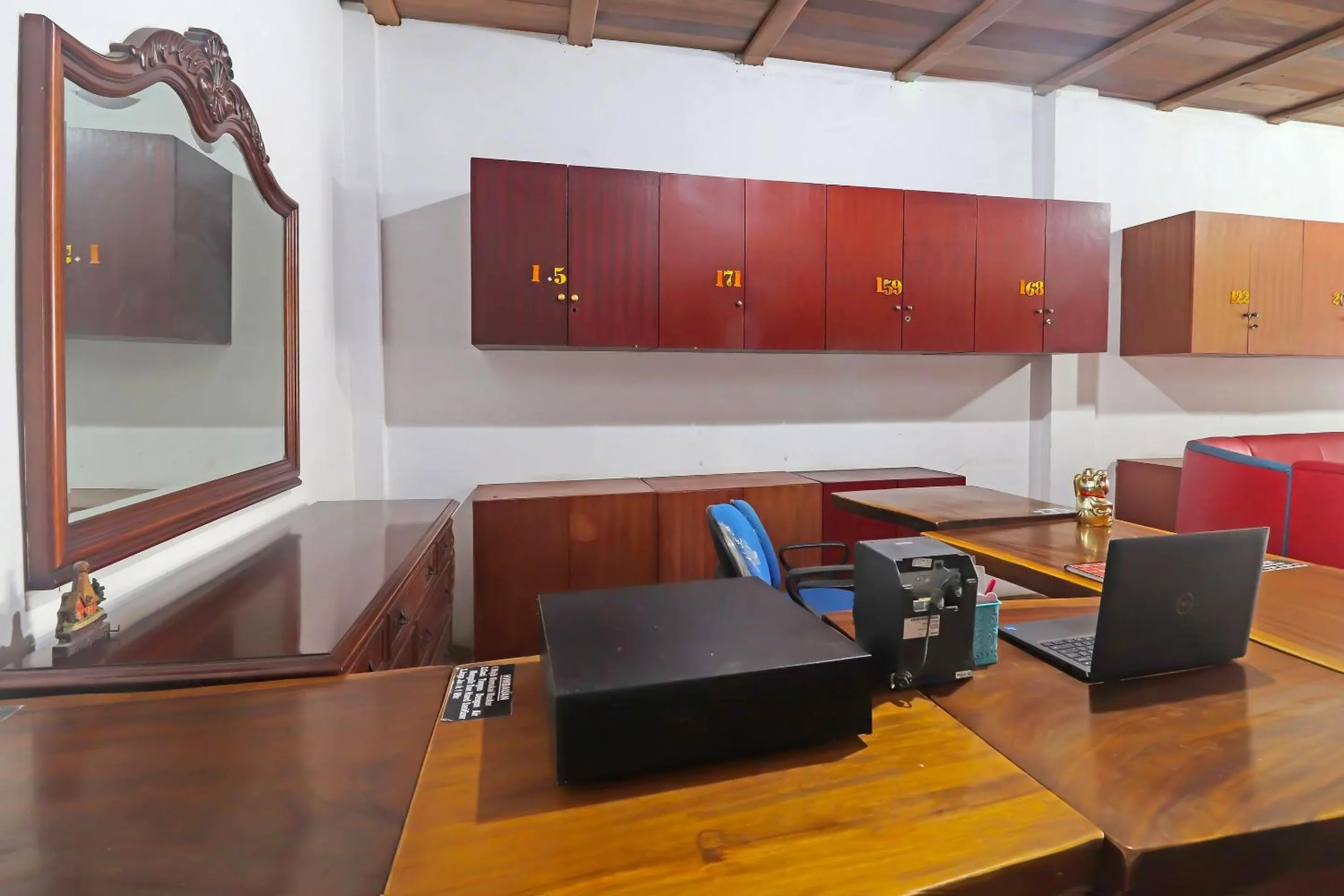 Lobby or reception in OYO 91807 Kemalasari Guesthouse