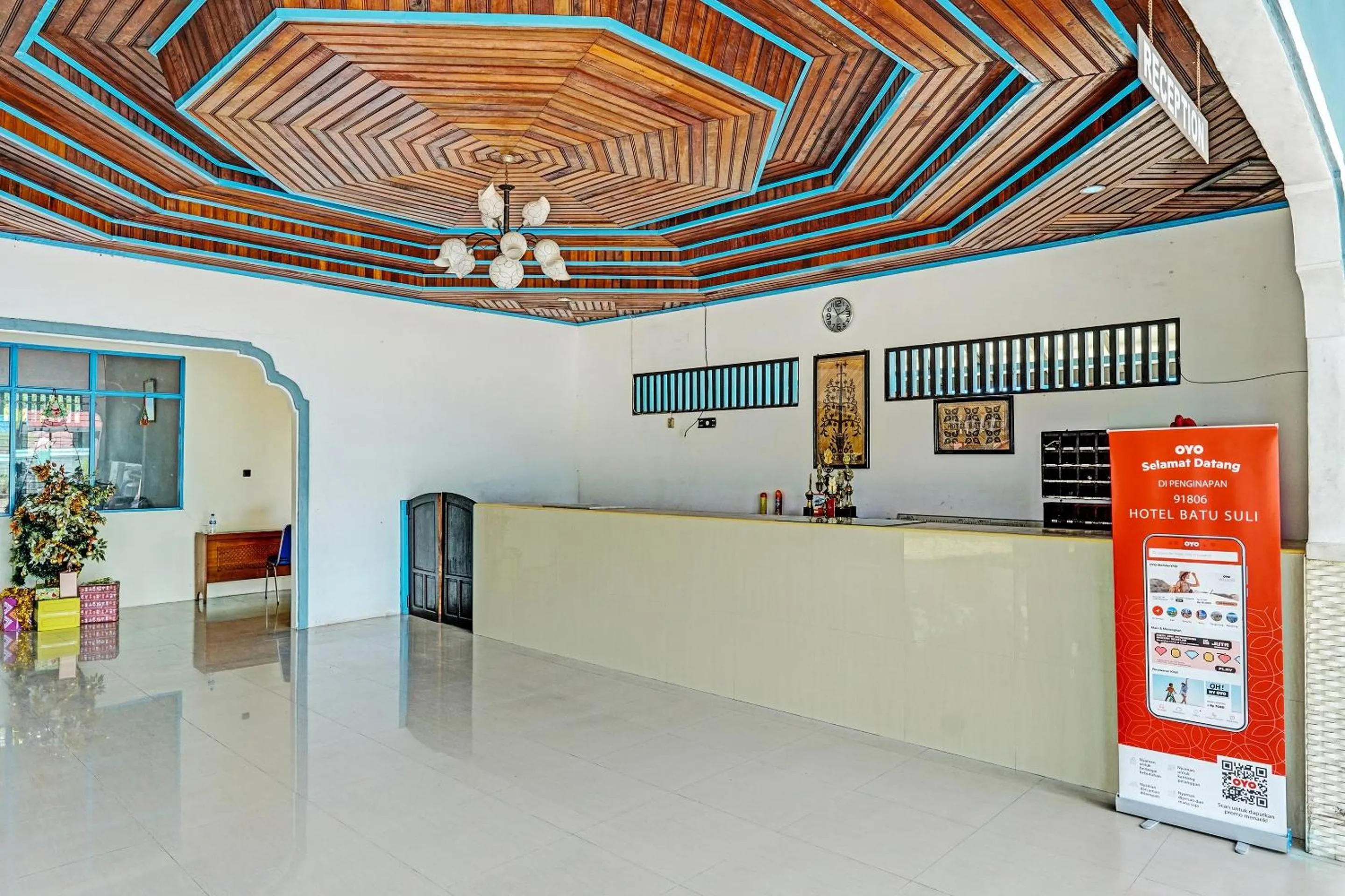 Lobby or reception in Capital O 91806 Hotel Batu Suli