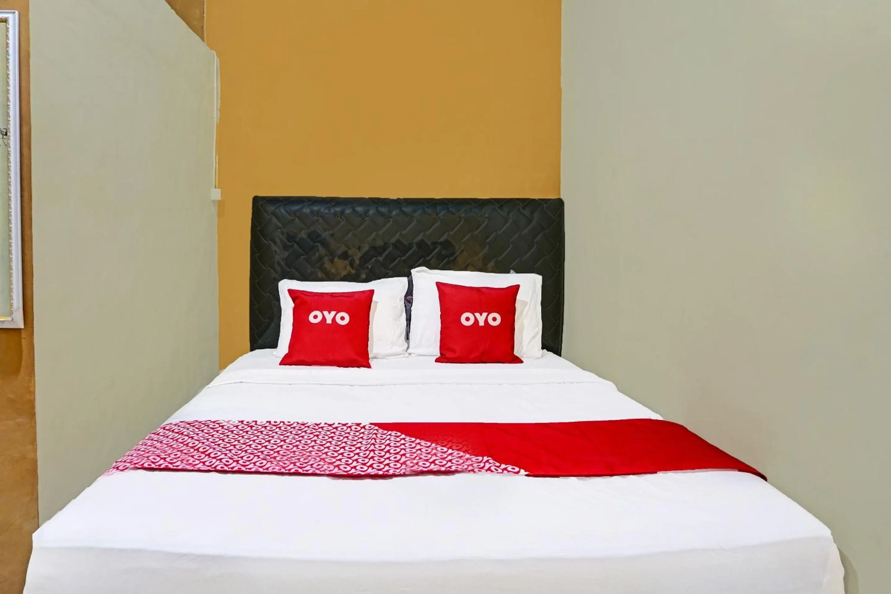 Bedroom, Bed in OYO 91825 Ayu Lestari Homestay