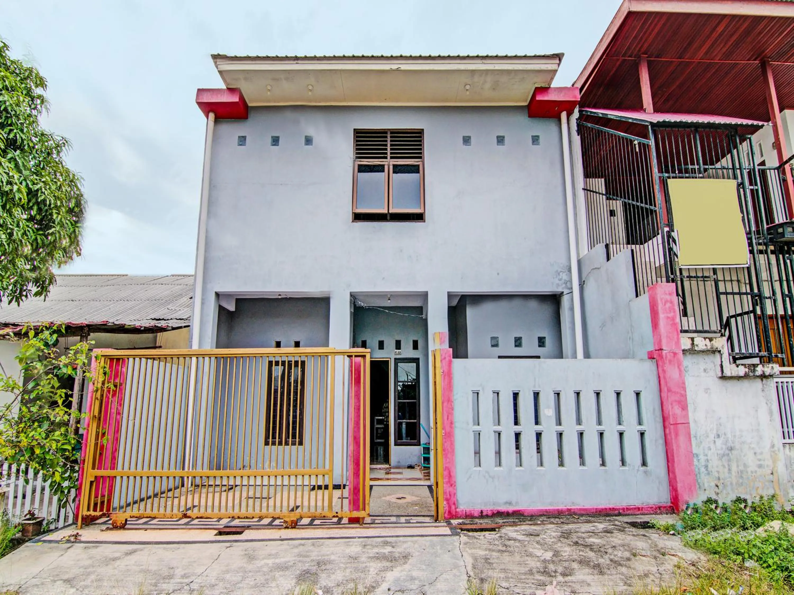 Hotel O Homestay Dinda Syariah Near Masjid Al Amin