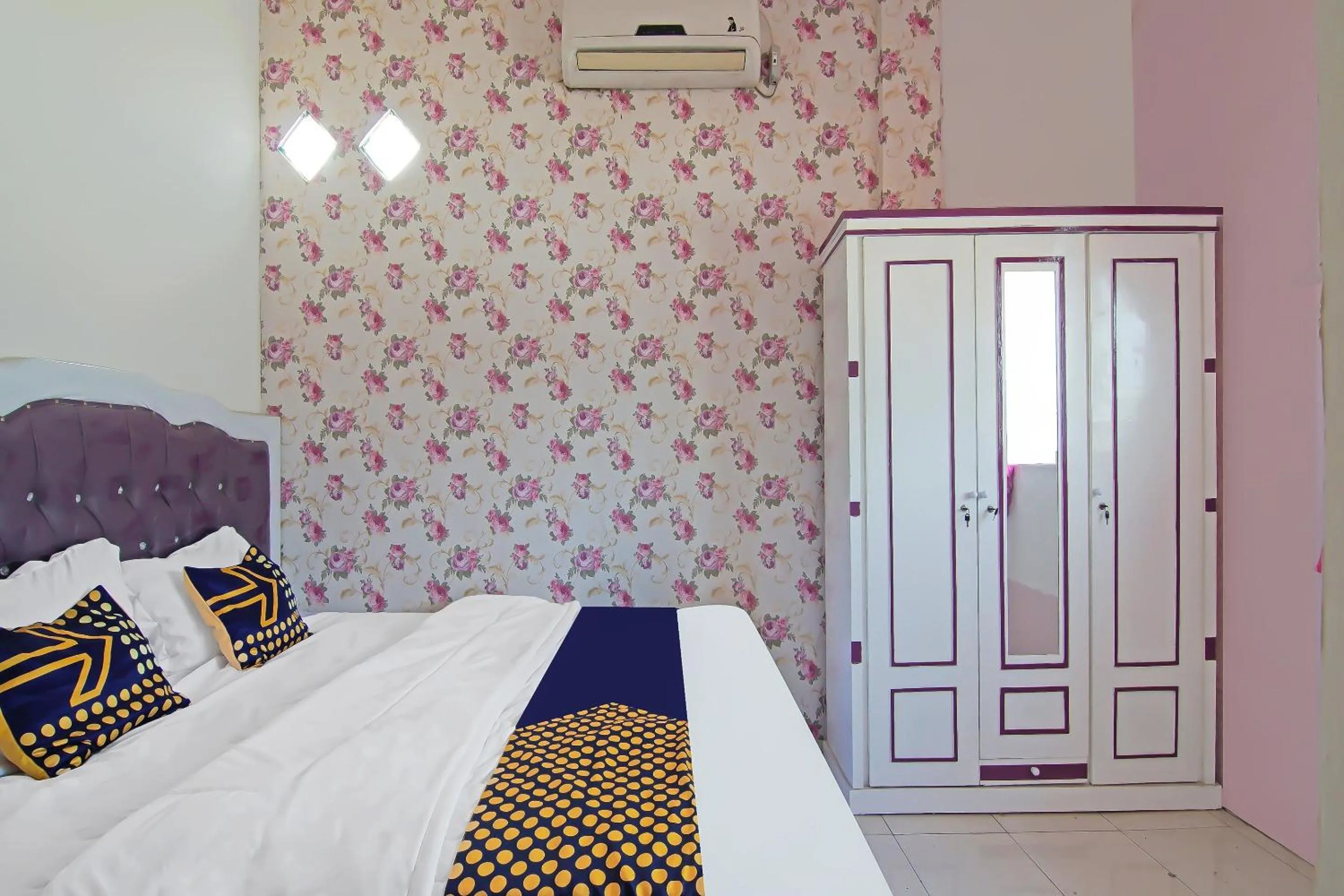 Bedroom, Bed in Hotel O Yoezef Homestay Syariah