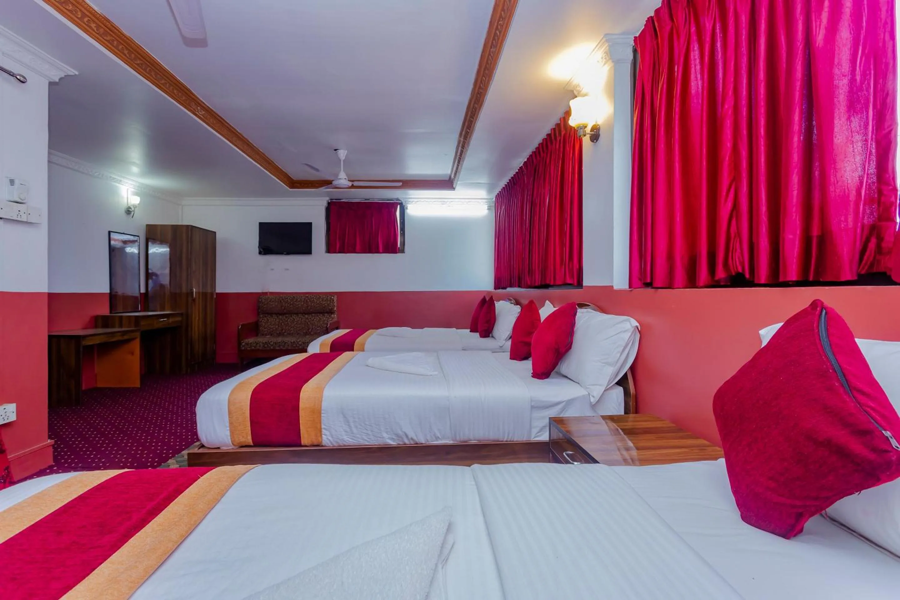 Bedroom, Bed in OYO 797 Hotel Aakansh