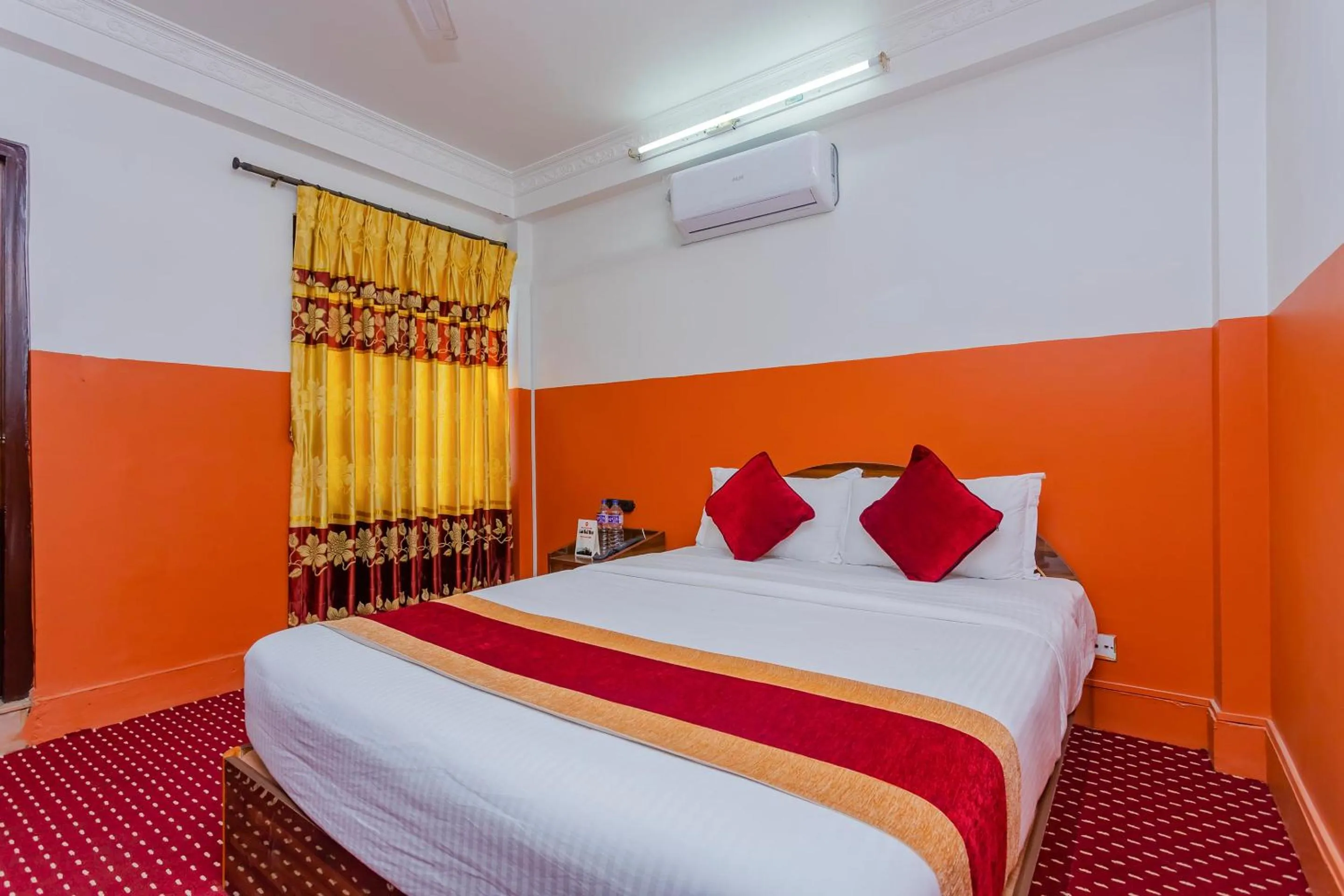 Bedroom, Bed in OYO 797 Hotel Aakansh