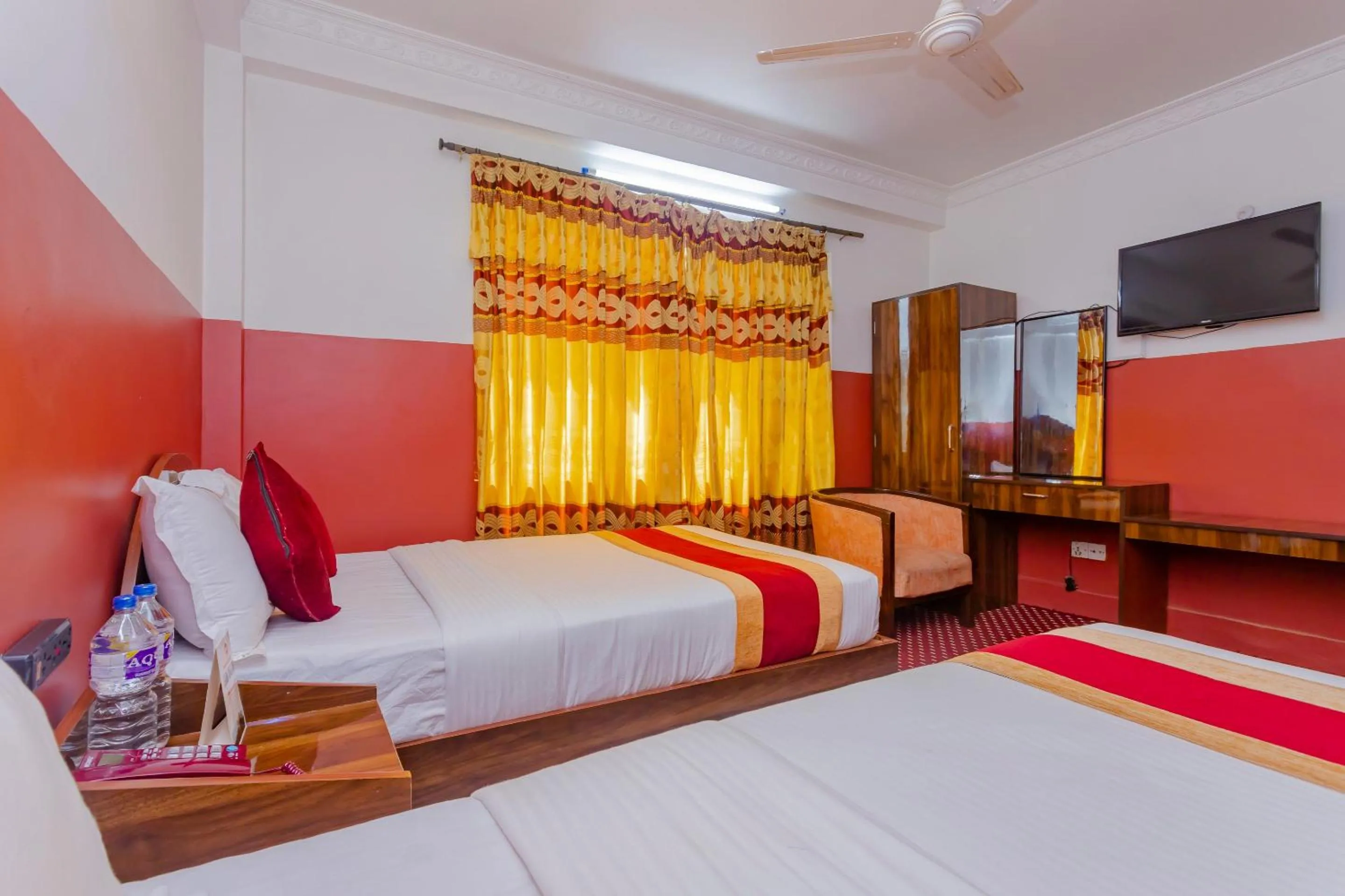 Bedroom, Bed in OYO 797 Hotel Aakansh