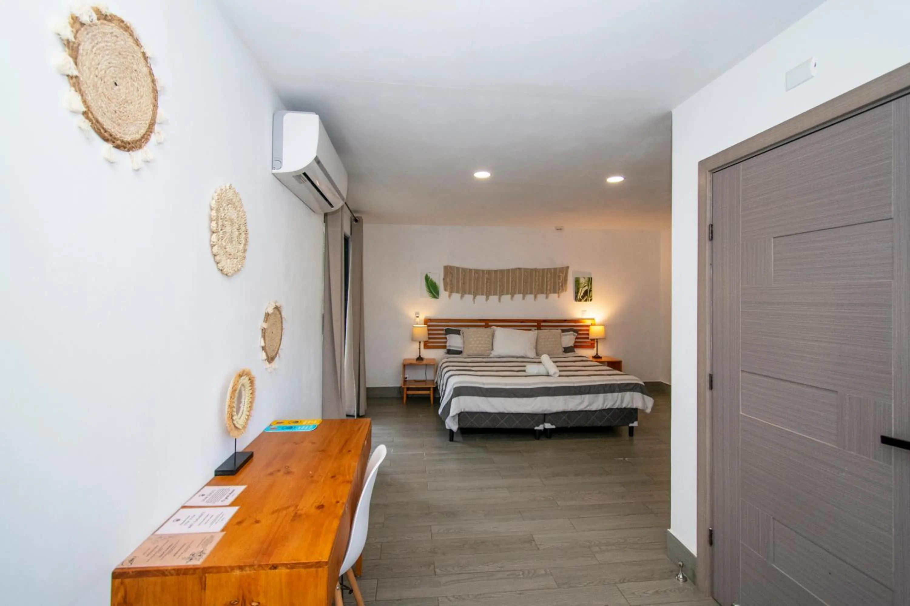 Property building, Bed in Yuli Hotel