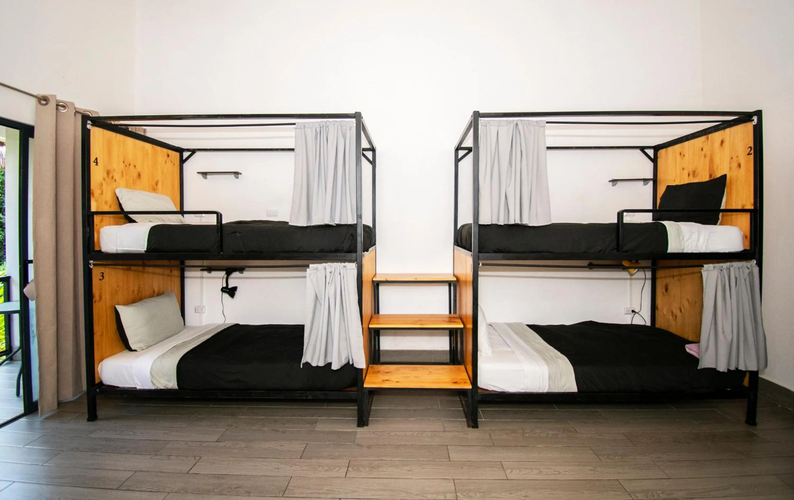 Property building, Bed in Yuli Hotel