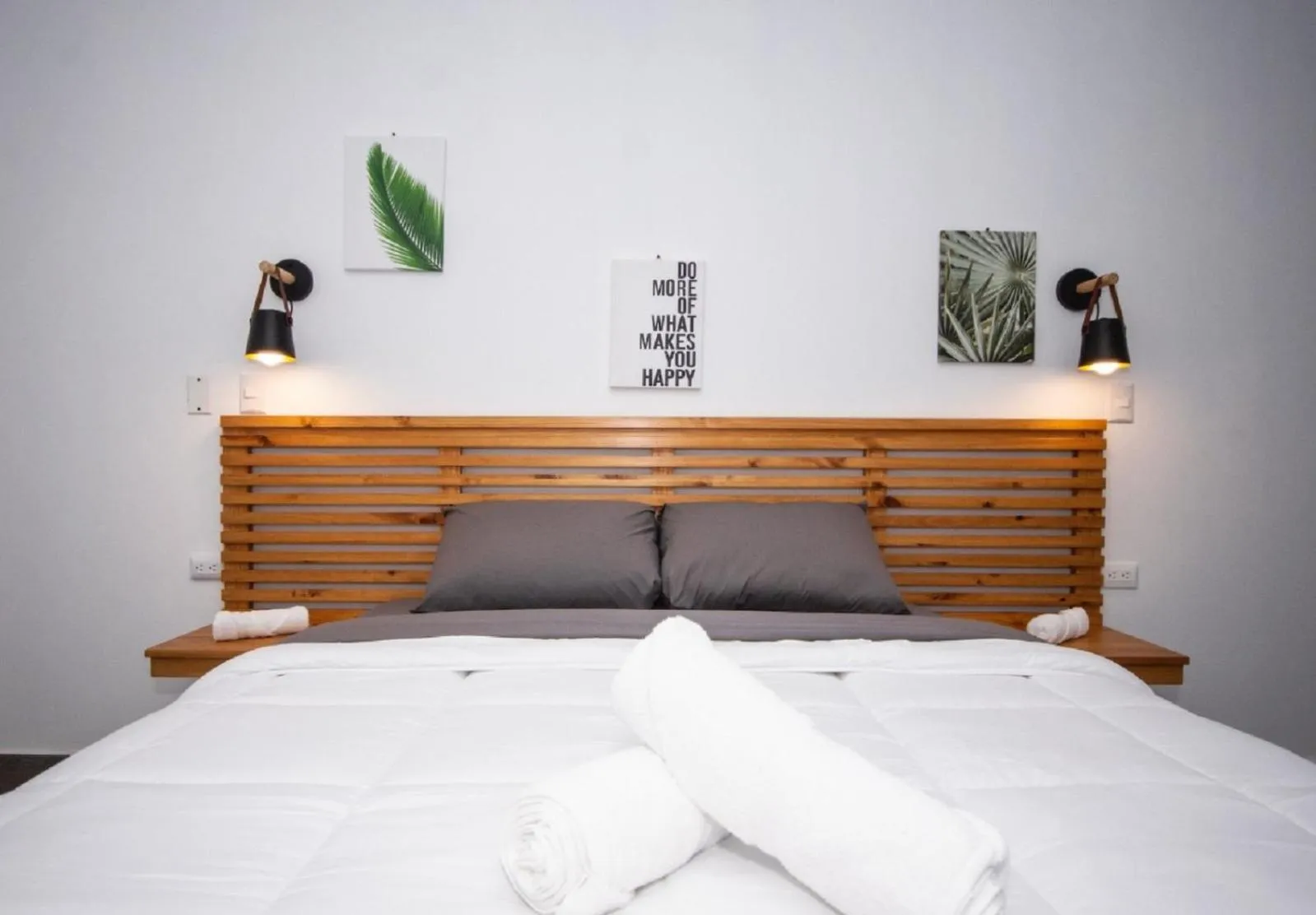 Bedroom, Bed in Yuli Hotel