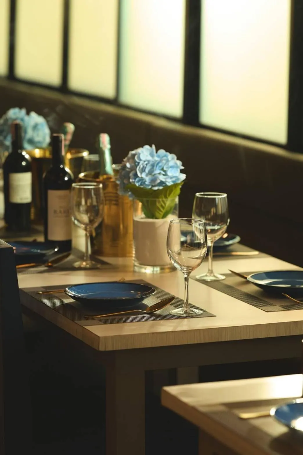 Restaurant/places to eat in Poonsuk Place Hotel