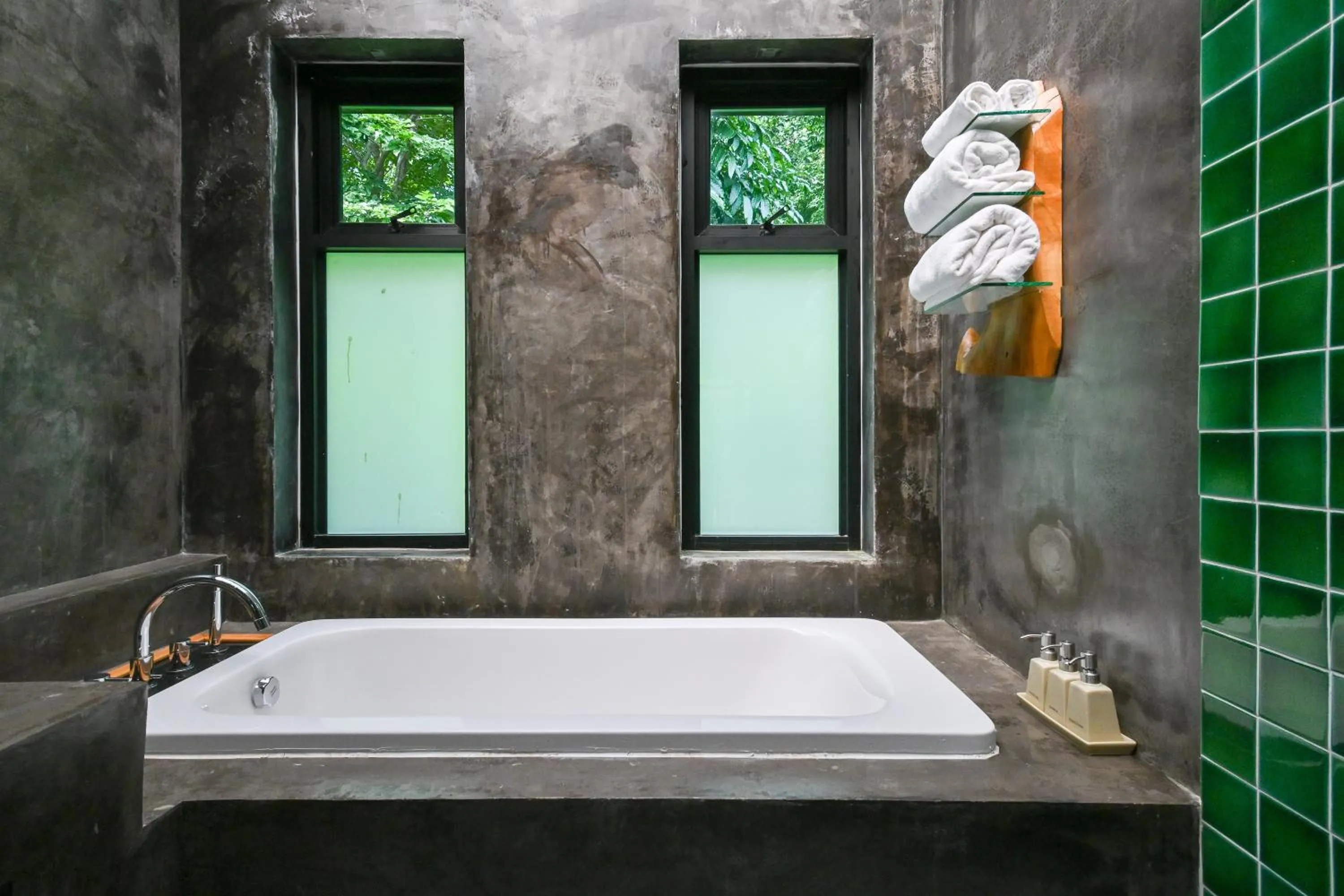 Bathroom in Cascade Tara