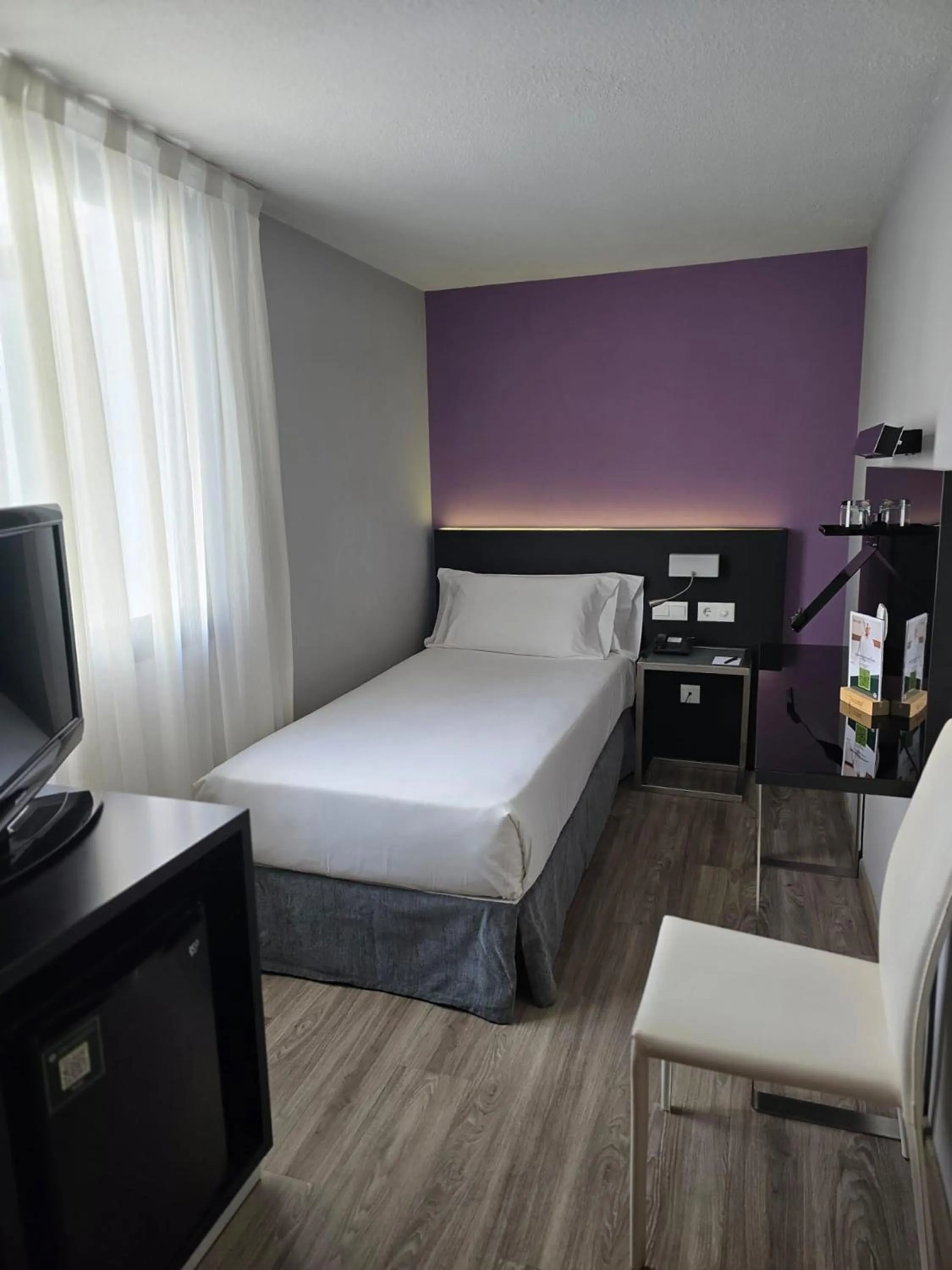 Photo of the whole room, Bed in Sercotel Córdoba Medina Azahara