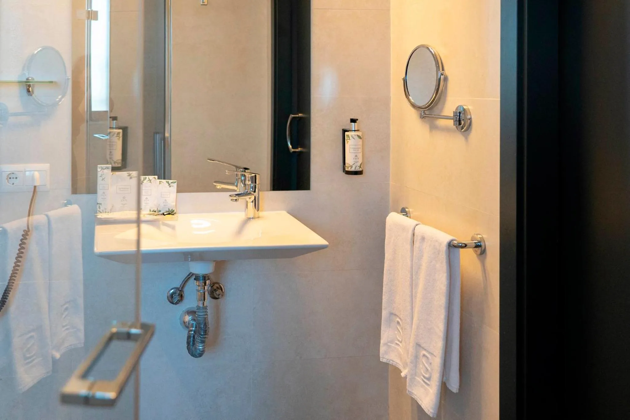 Bathroom in Sercotel Córdoba Medina Azahara