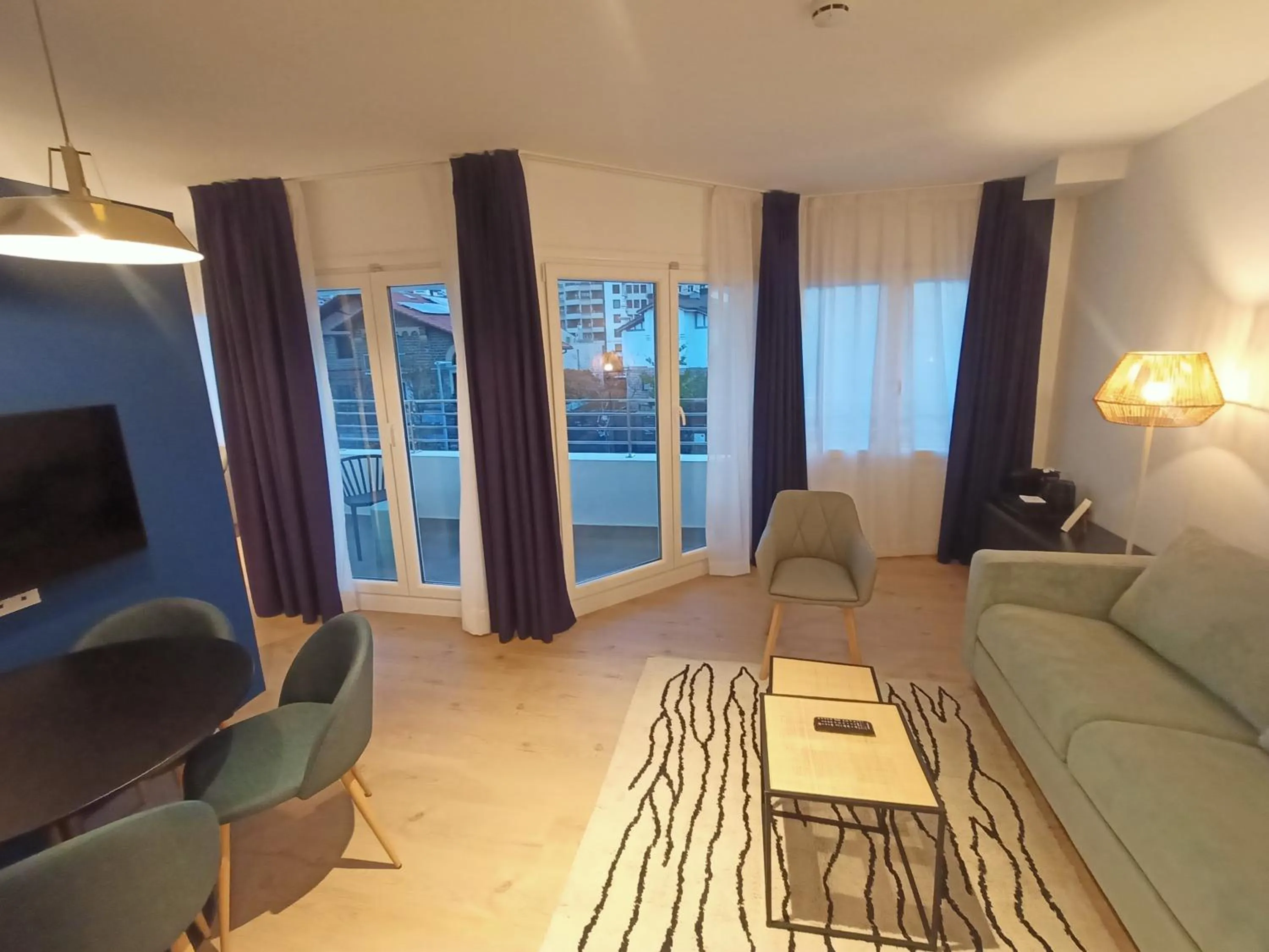 abba Apartments Playa de Gros San Sebastián