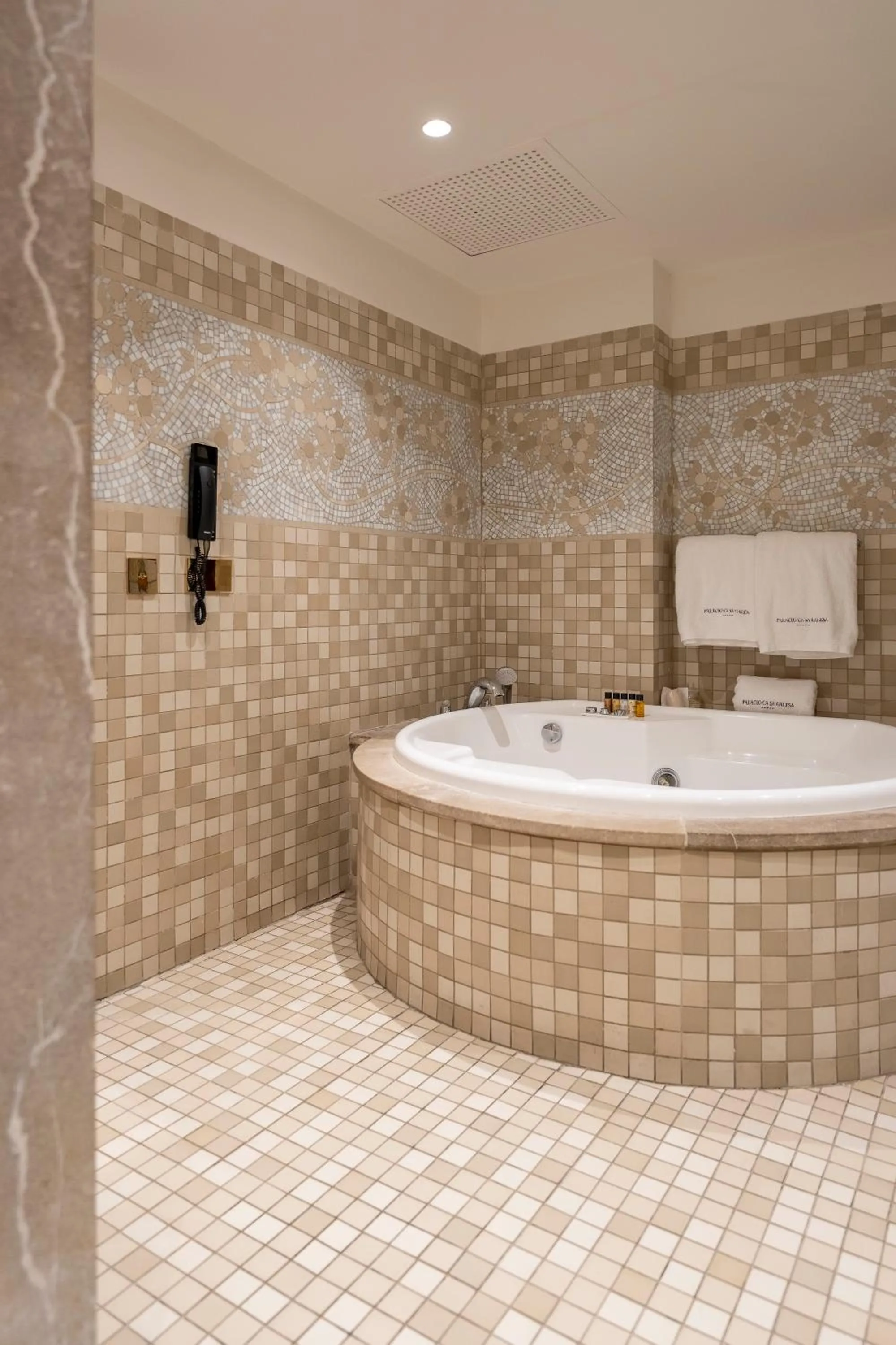 Bathroom in Palacio Ca Sa Galesa