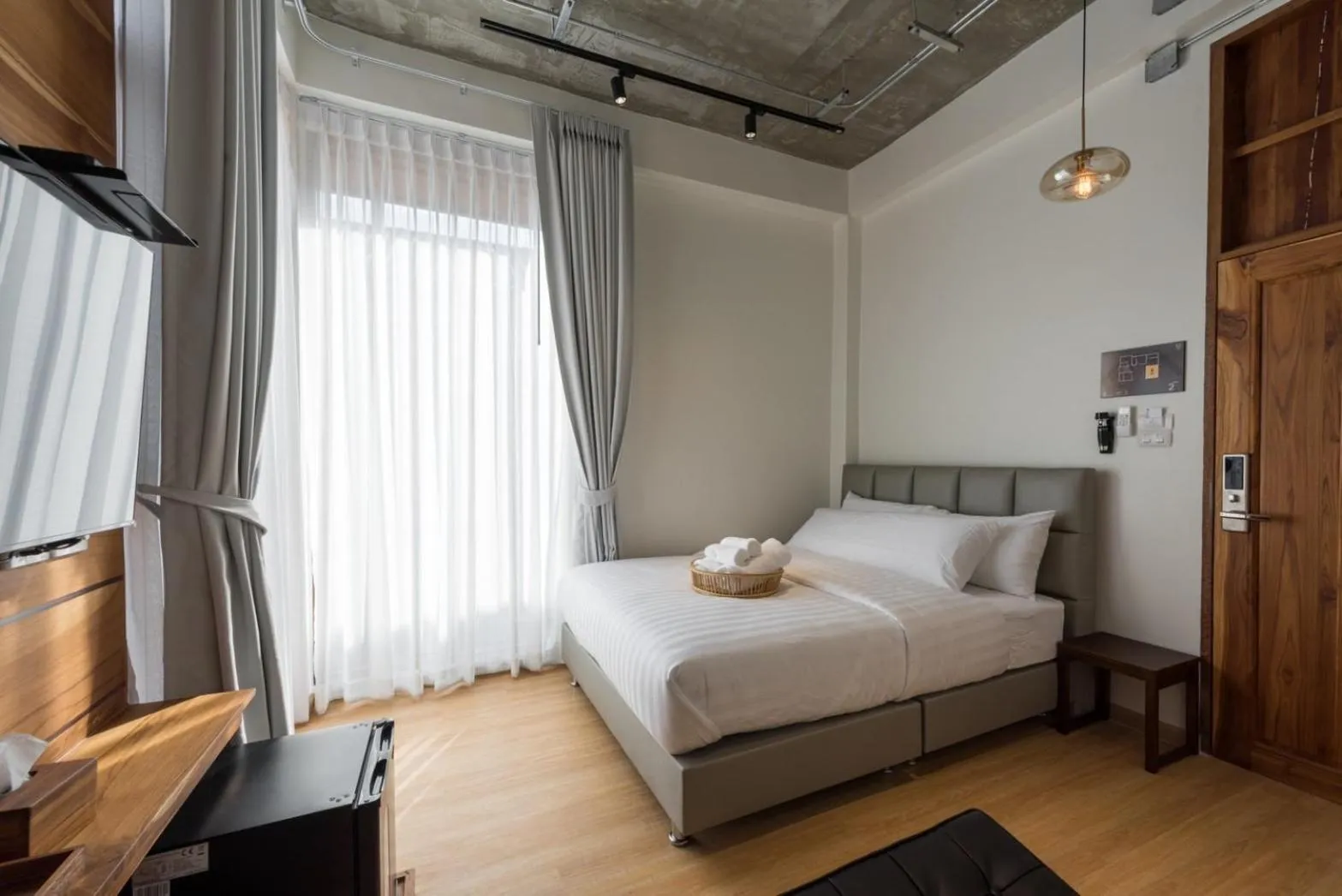 Bedroom, Bed in U chaikhong