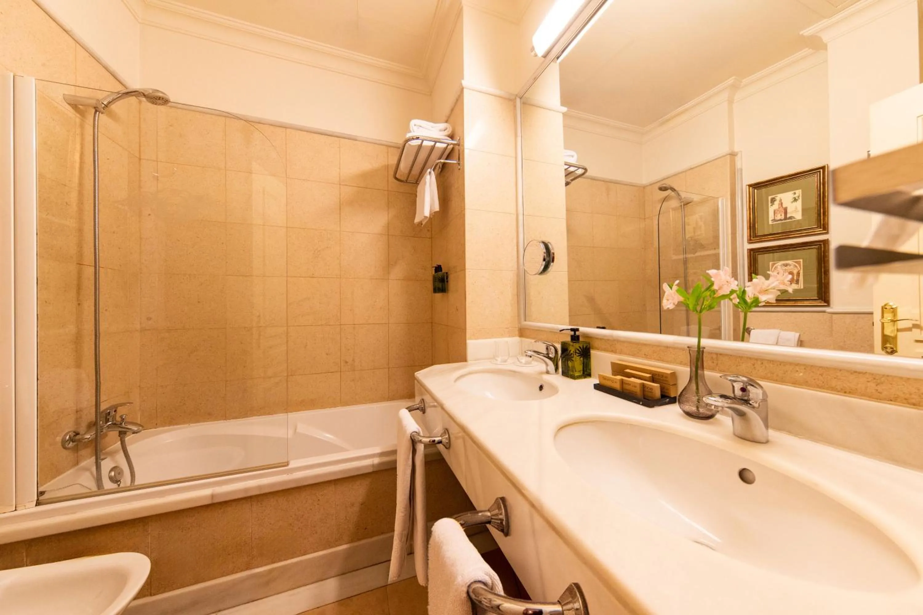 Bathroom in Casa Romana Hotel Boutique