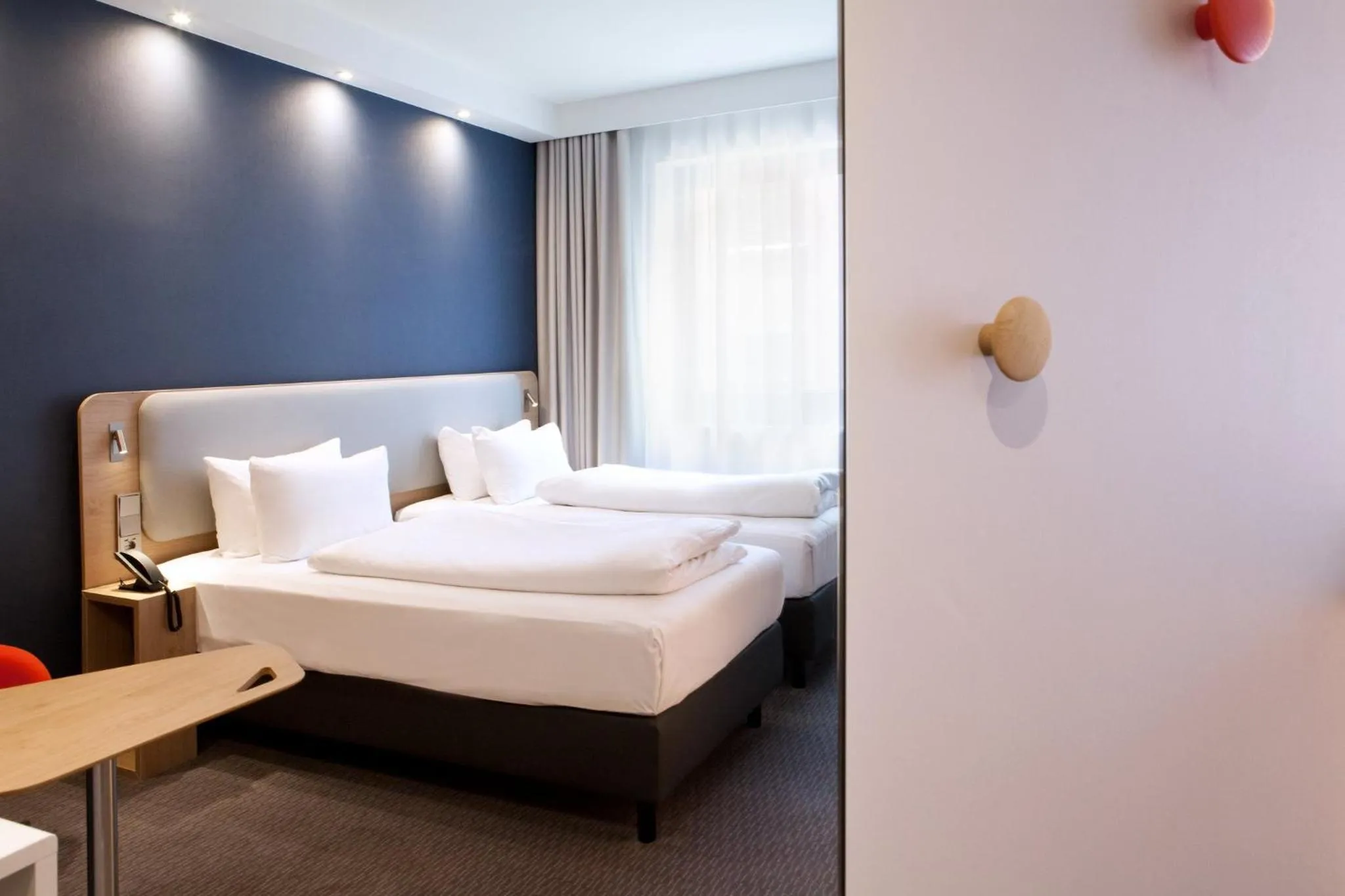 Photo of the whole room, Bed in Holiday Inn Express & Suites - Basel - Allschwil by IHG