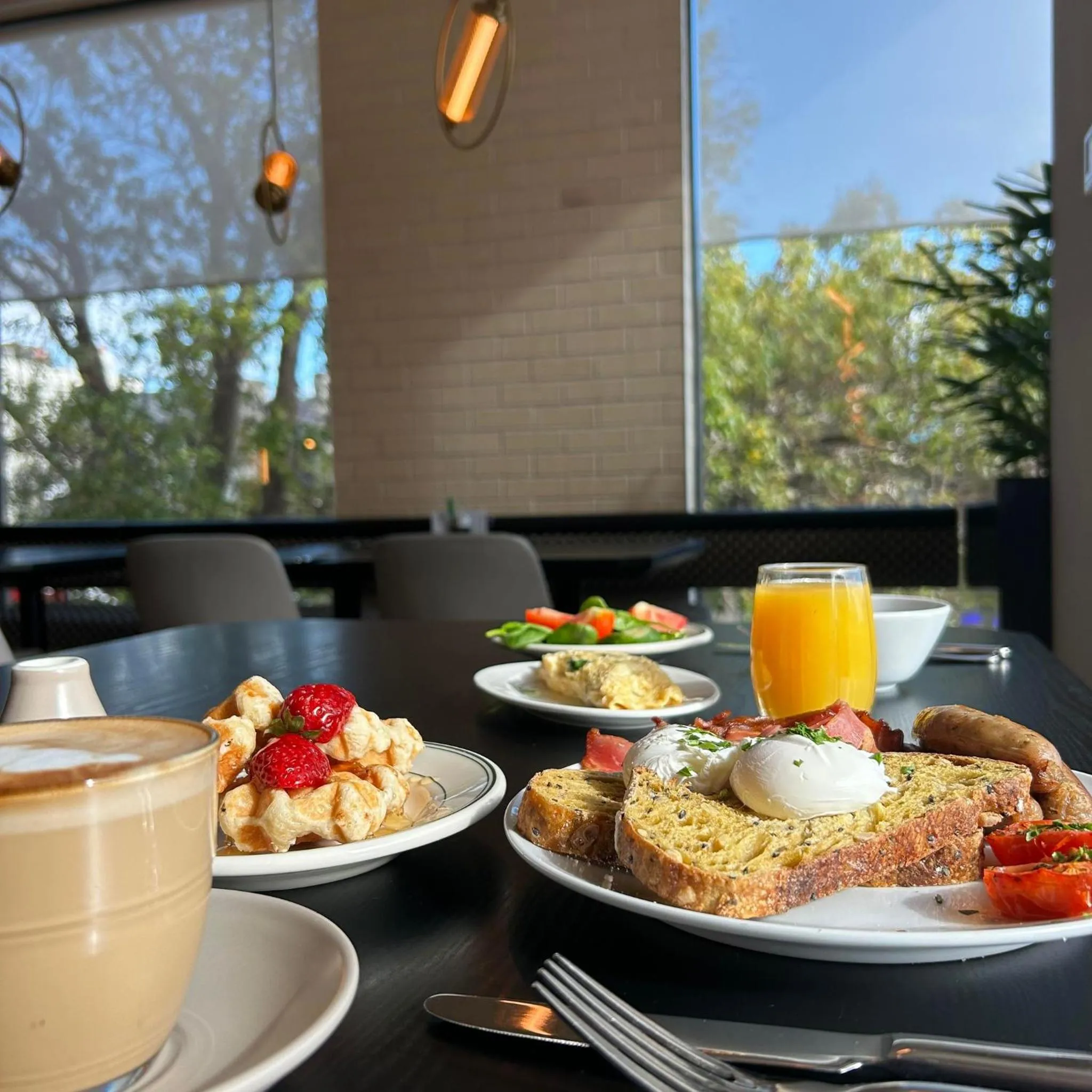 Breakfast in Holiday Inn & Suites Geelong by IHG