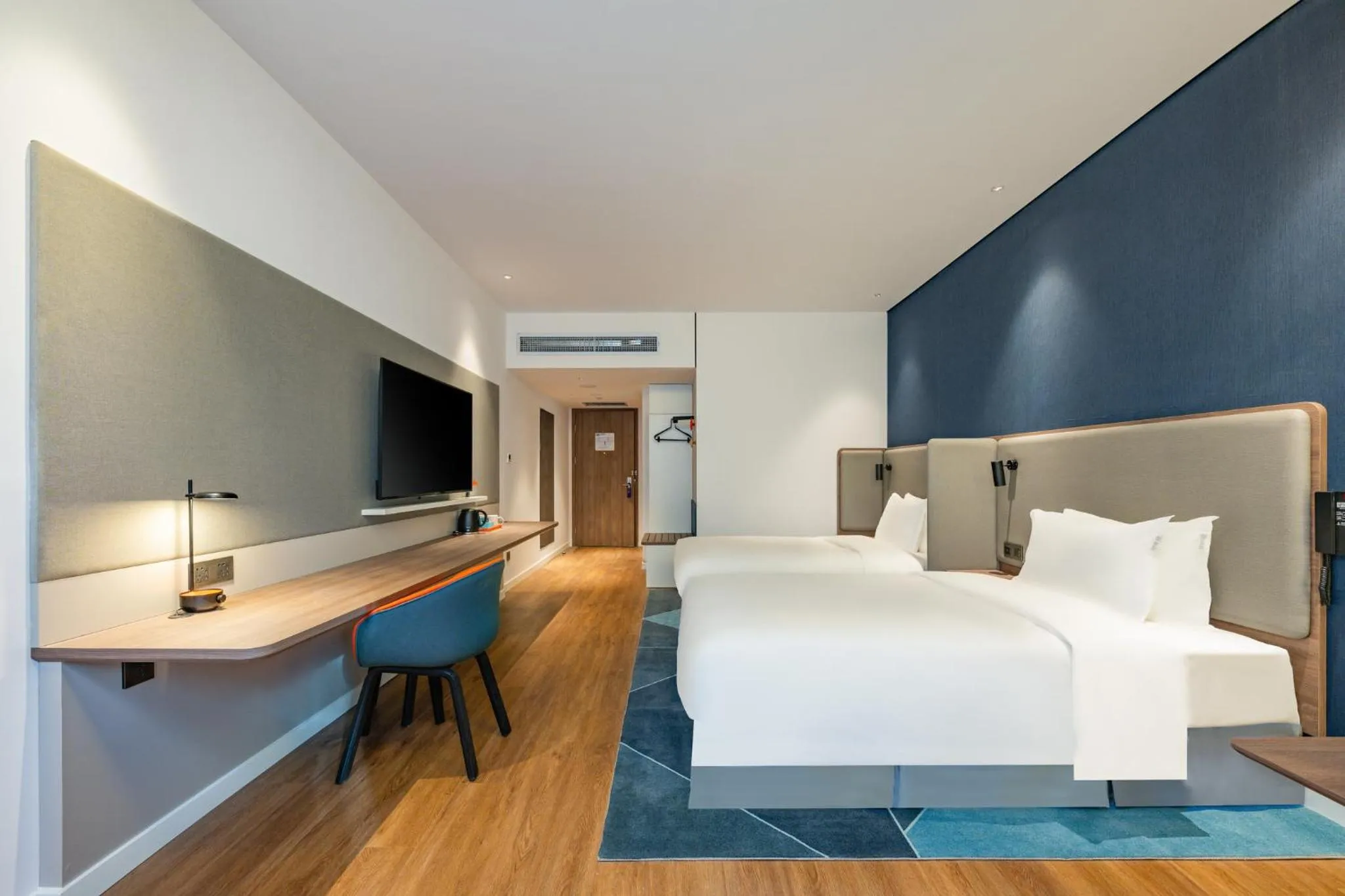 Photo of the whole room, Bed in Holiday Inn Express Xi'an Tuanjie South Road