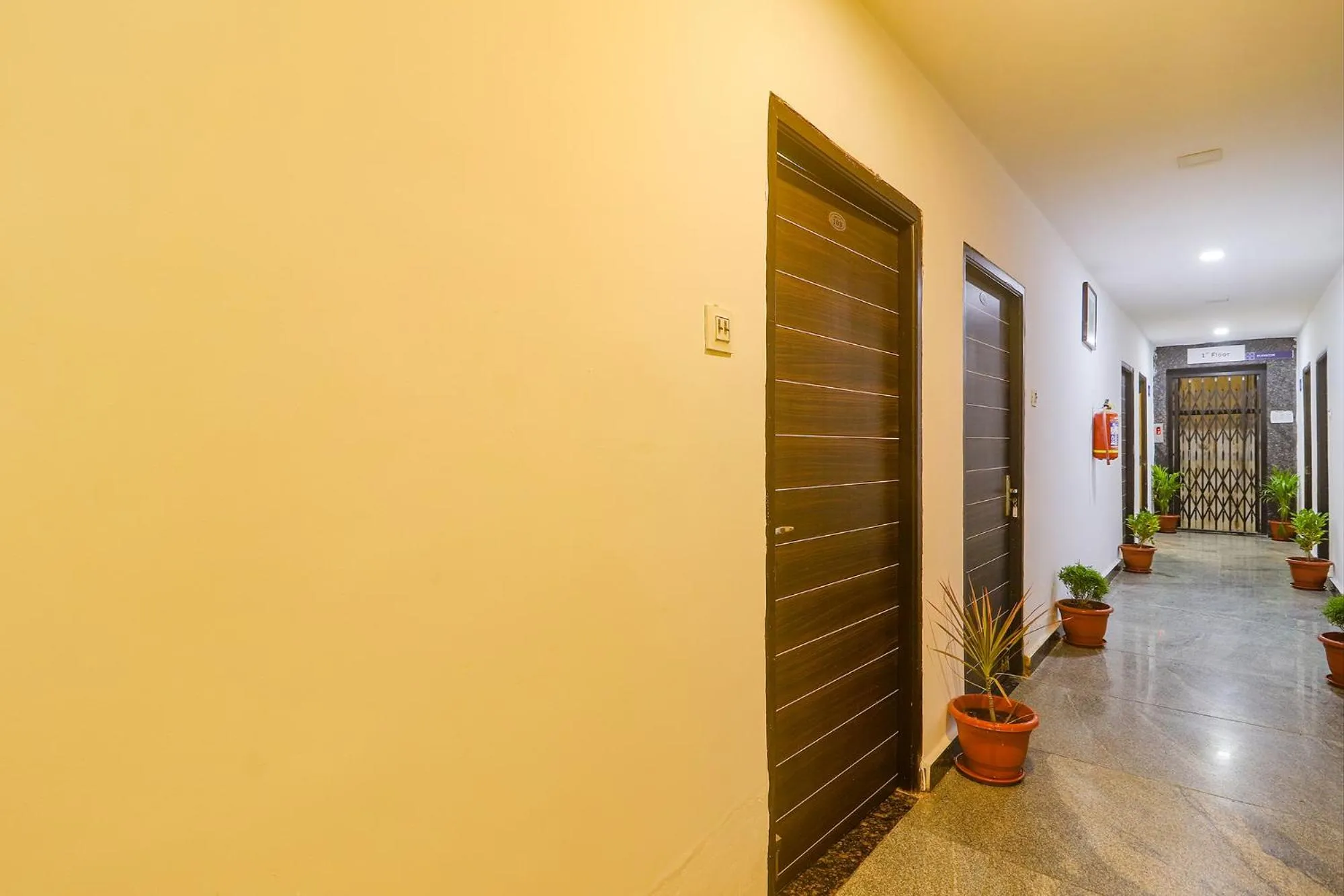 Lobby or reception in FabHotel Broholic - Nr Biodiversity Complex, Gachibowli, Silpa Gram Craft Village, HITEC City