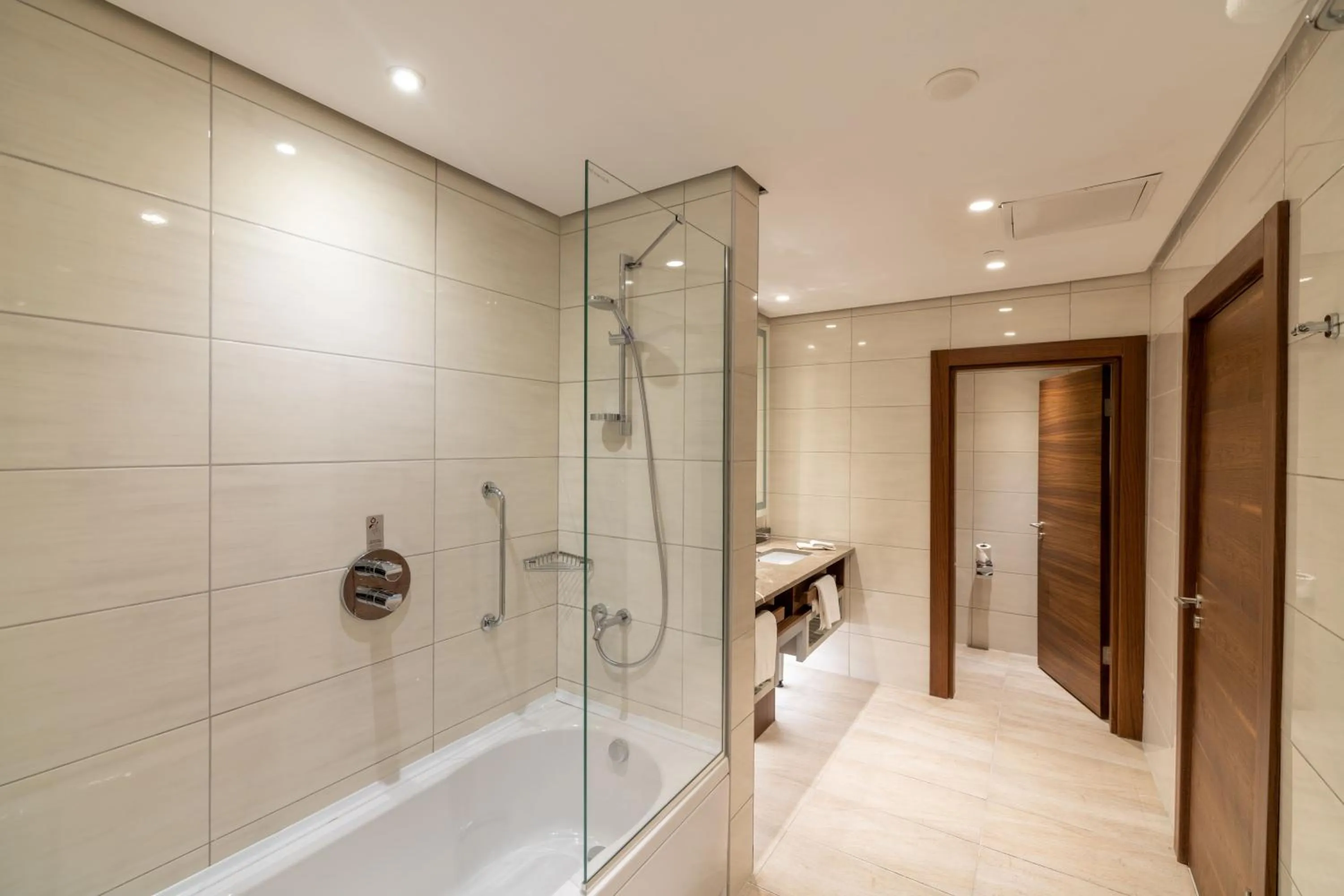 Shower in Questa Thermal & Spa Hotel