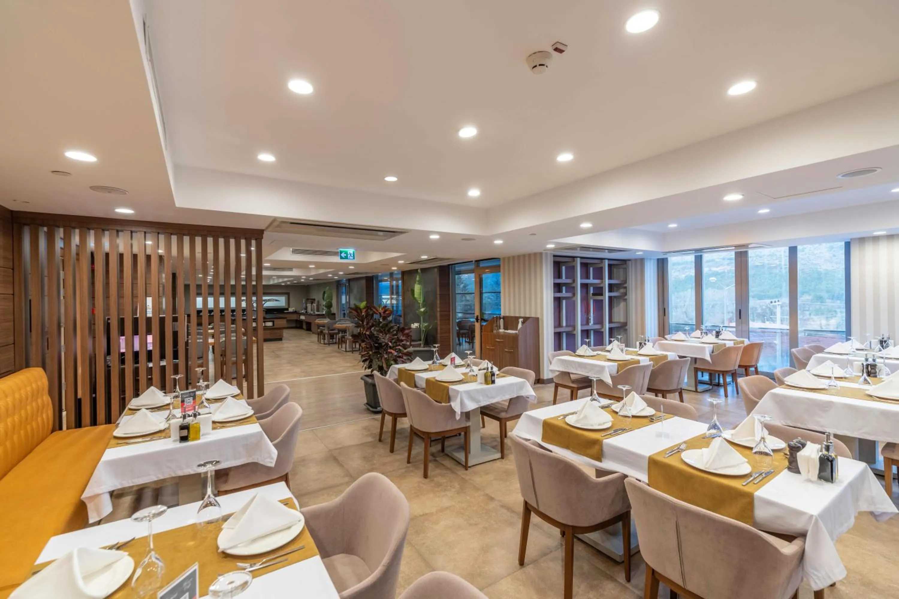 Restaurant/places to eat in Questa Thermal & Spa Hotel