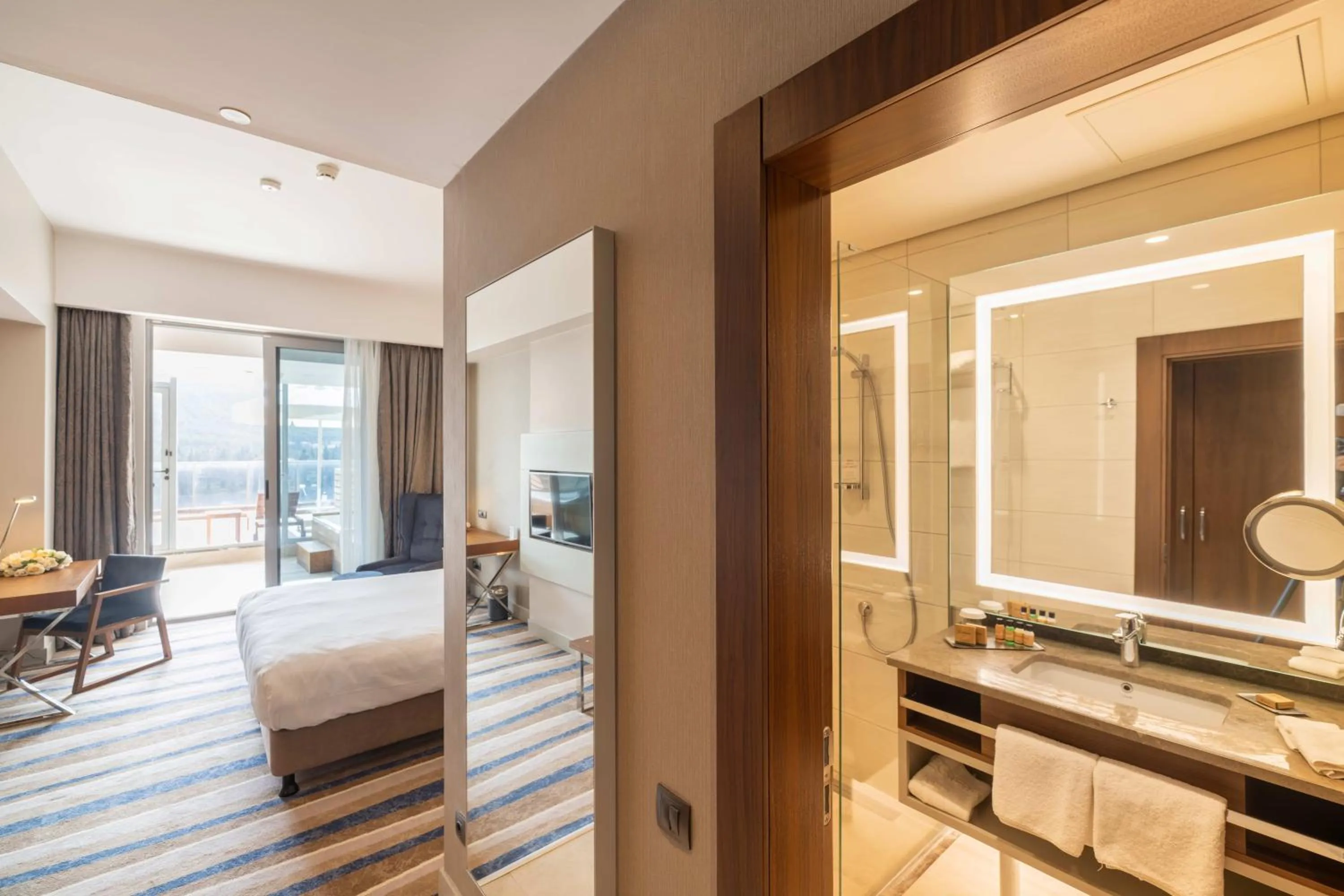 Toilet, Bed in Questa Thermal & Spa Hotel