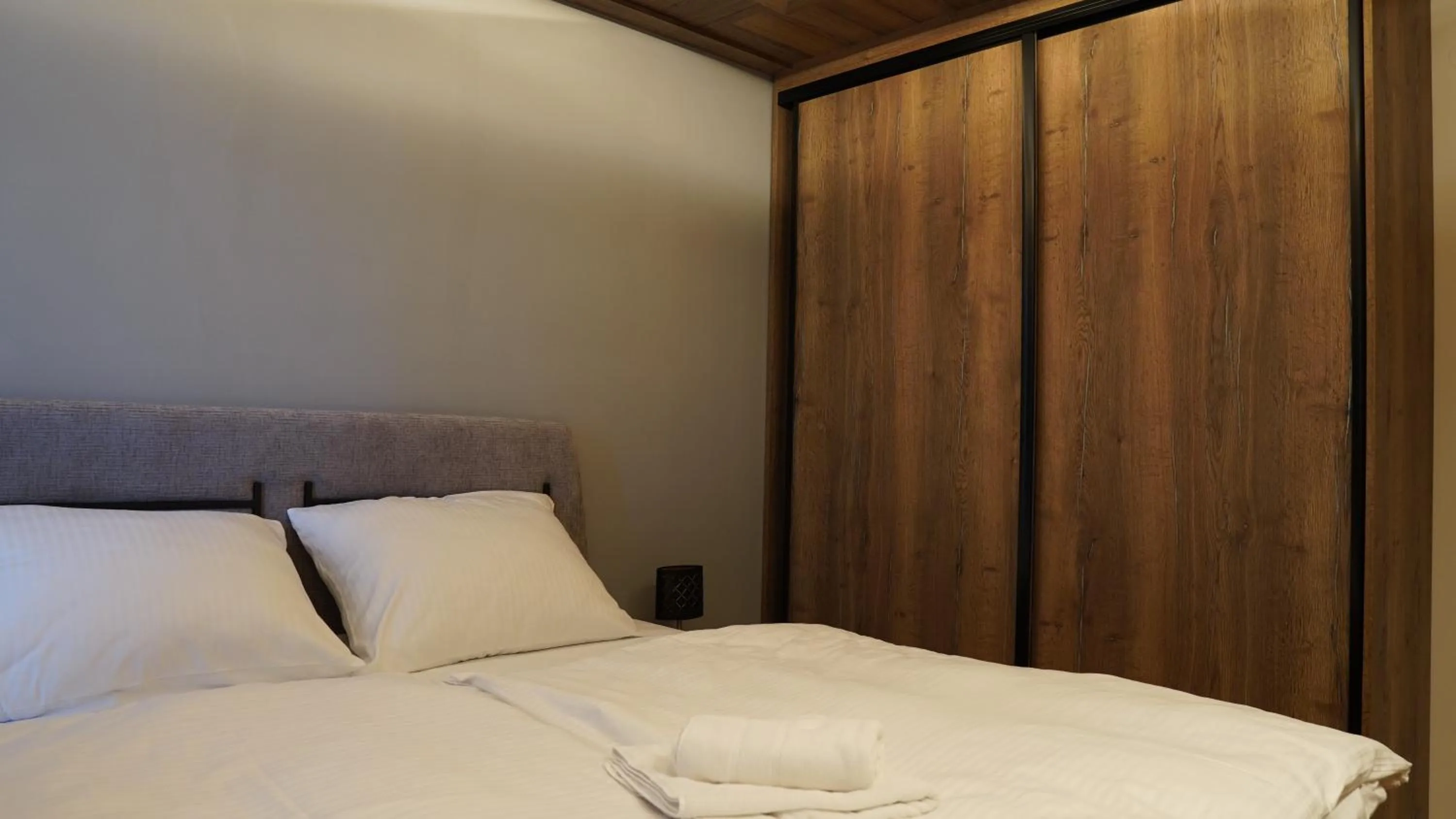 Bedroom, Bed in Snjezna Dolina Resort - Jahorina