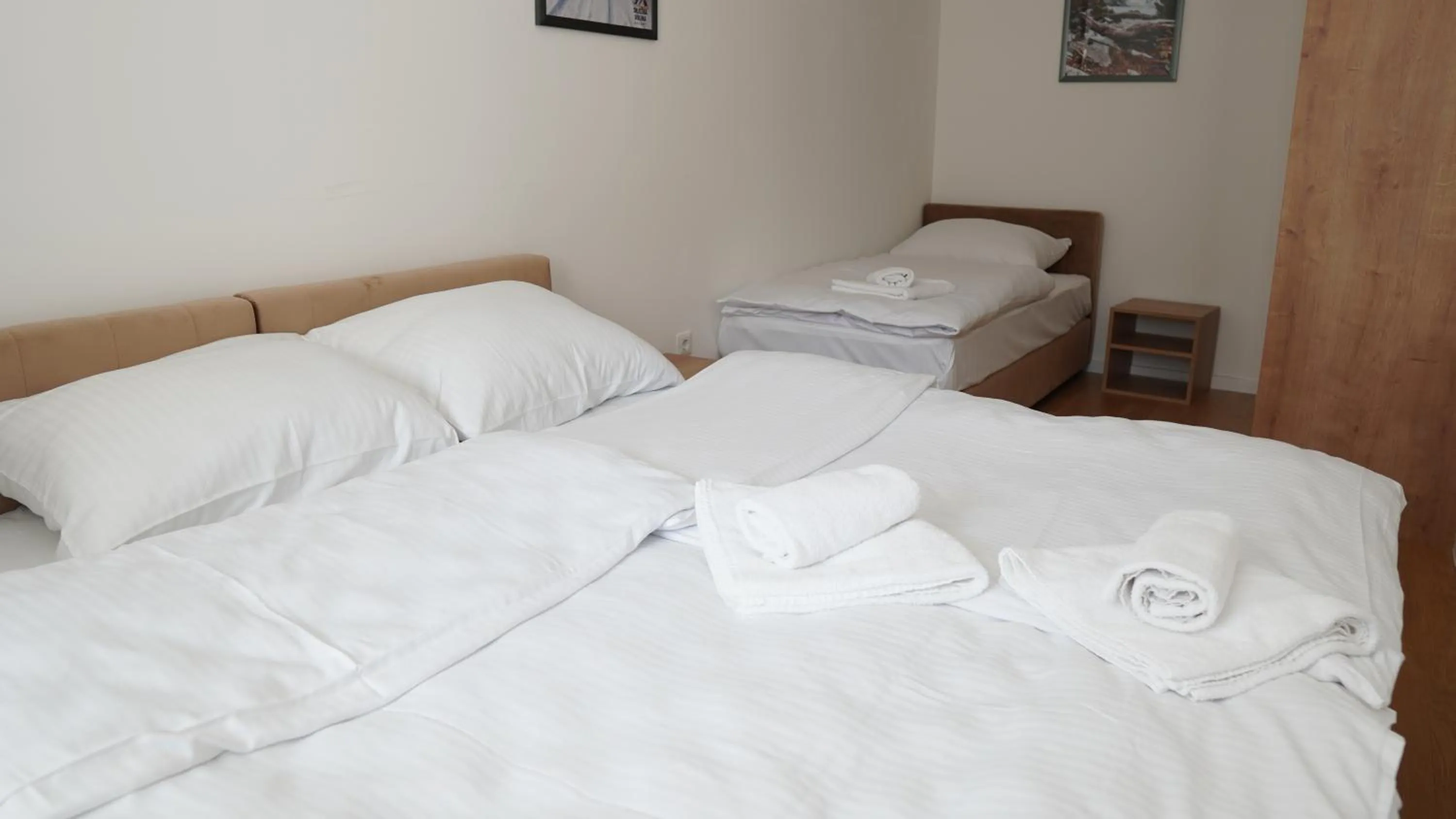 Bed in Snjezna Dolina Resort - Jahorina