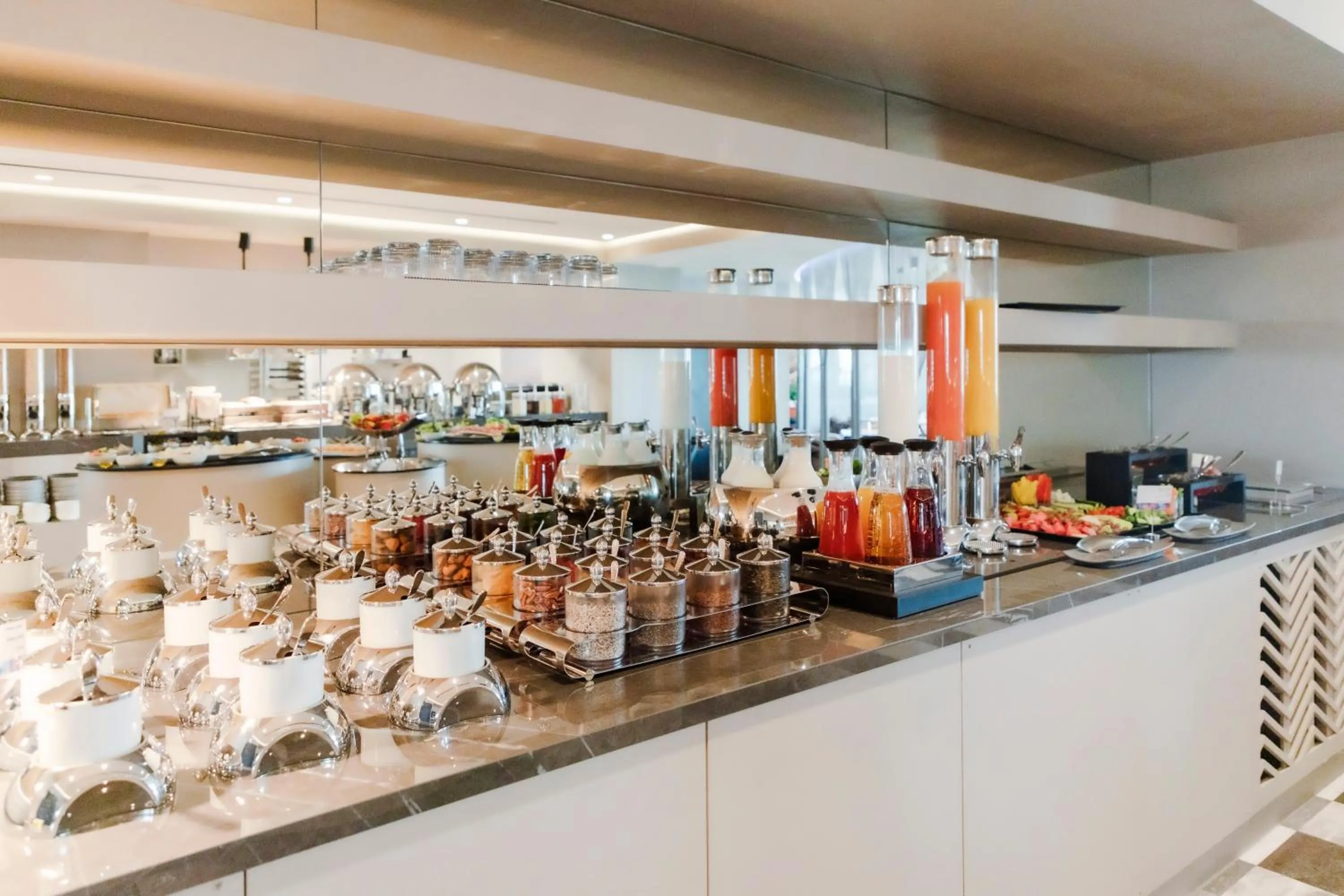 Restaurant/places to eat in NYX Esperia Palace Hotel Athens by Leonardo Hotels