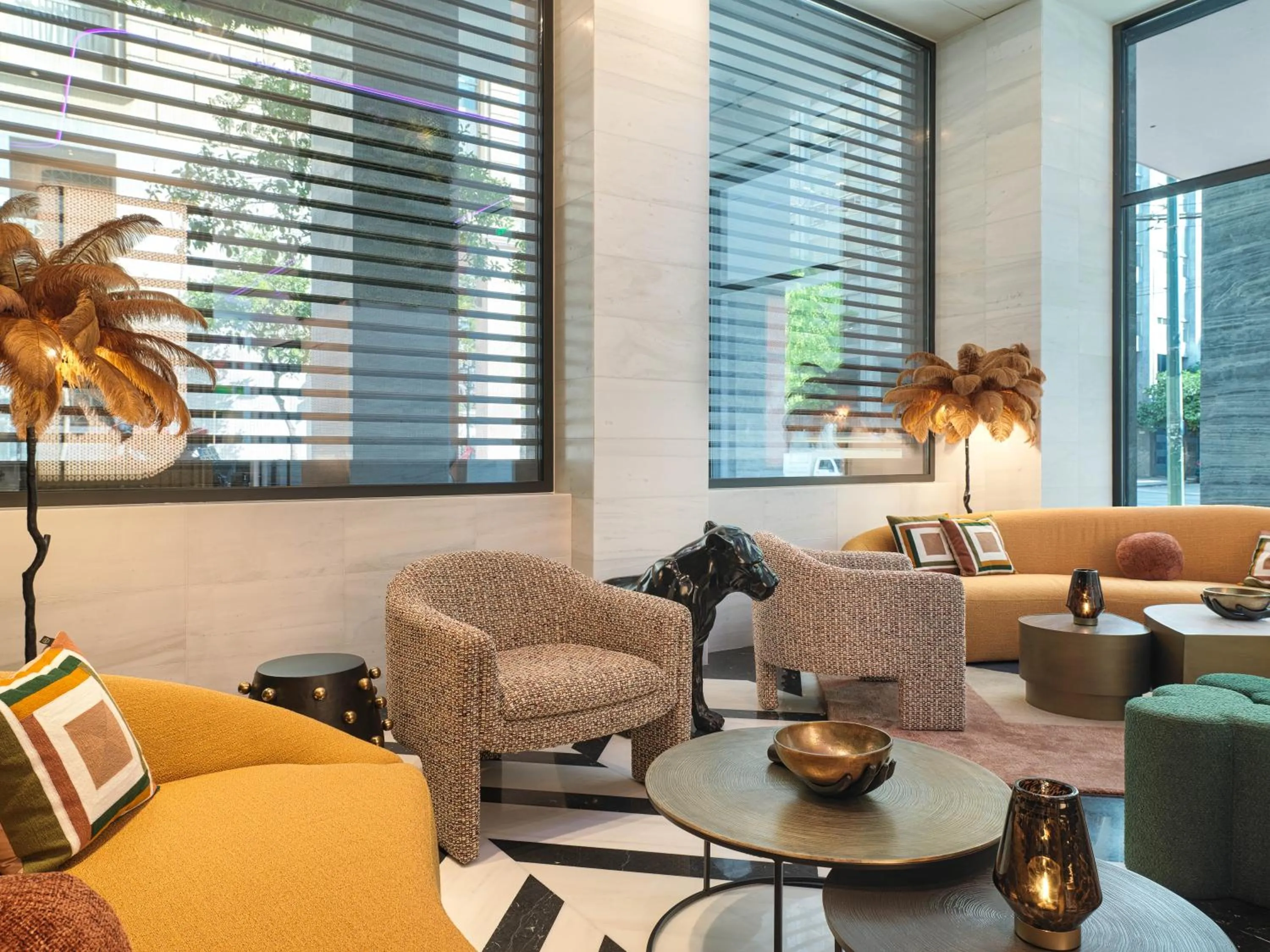 Lobby or reception in NYX Esperia Palace Hotel Athens by Leonardo Hotels