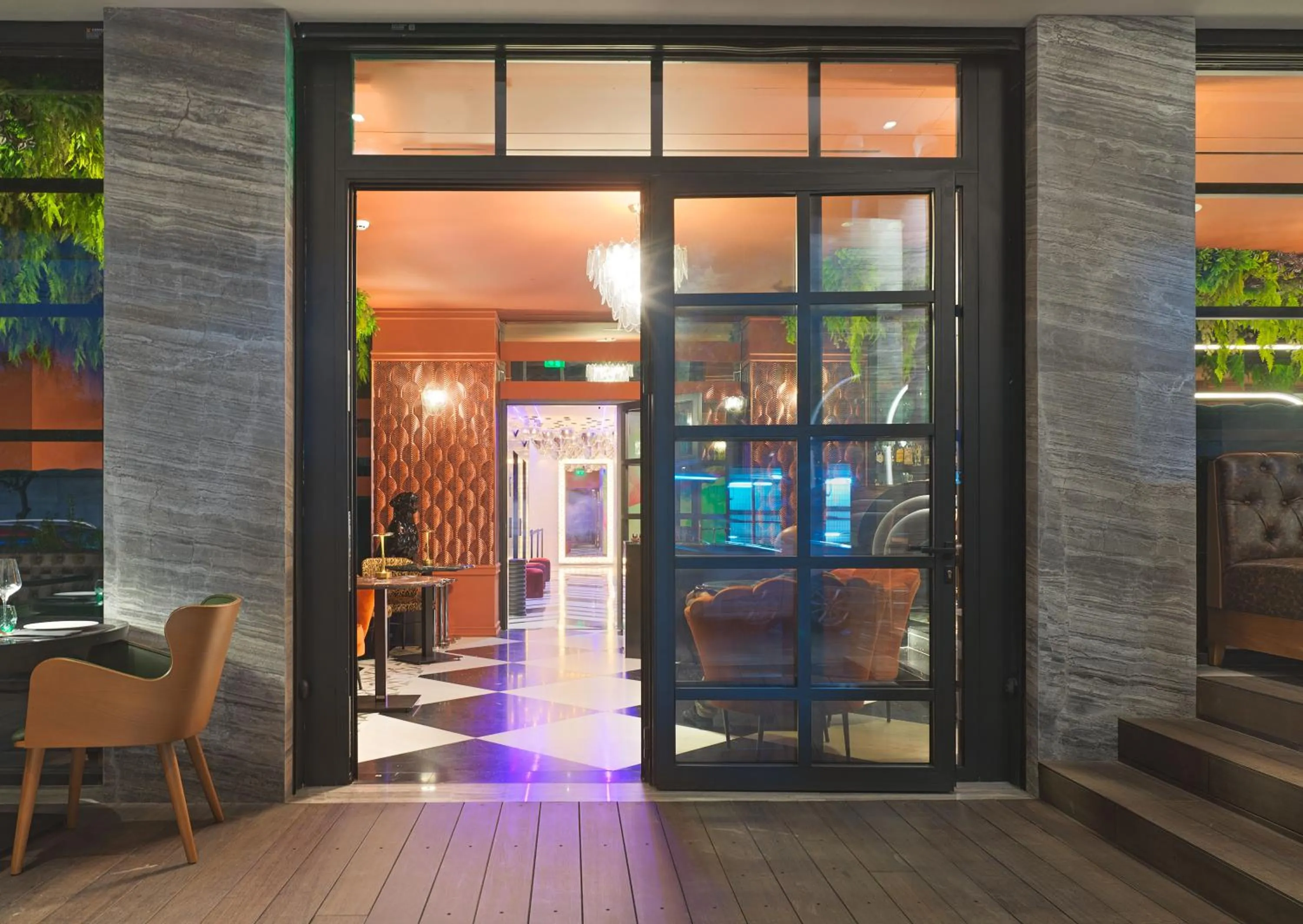 Restaurant/places to eat in NYX Esperia Palace Hotel Athens by Leonardo Hotels