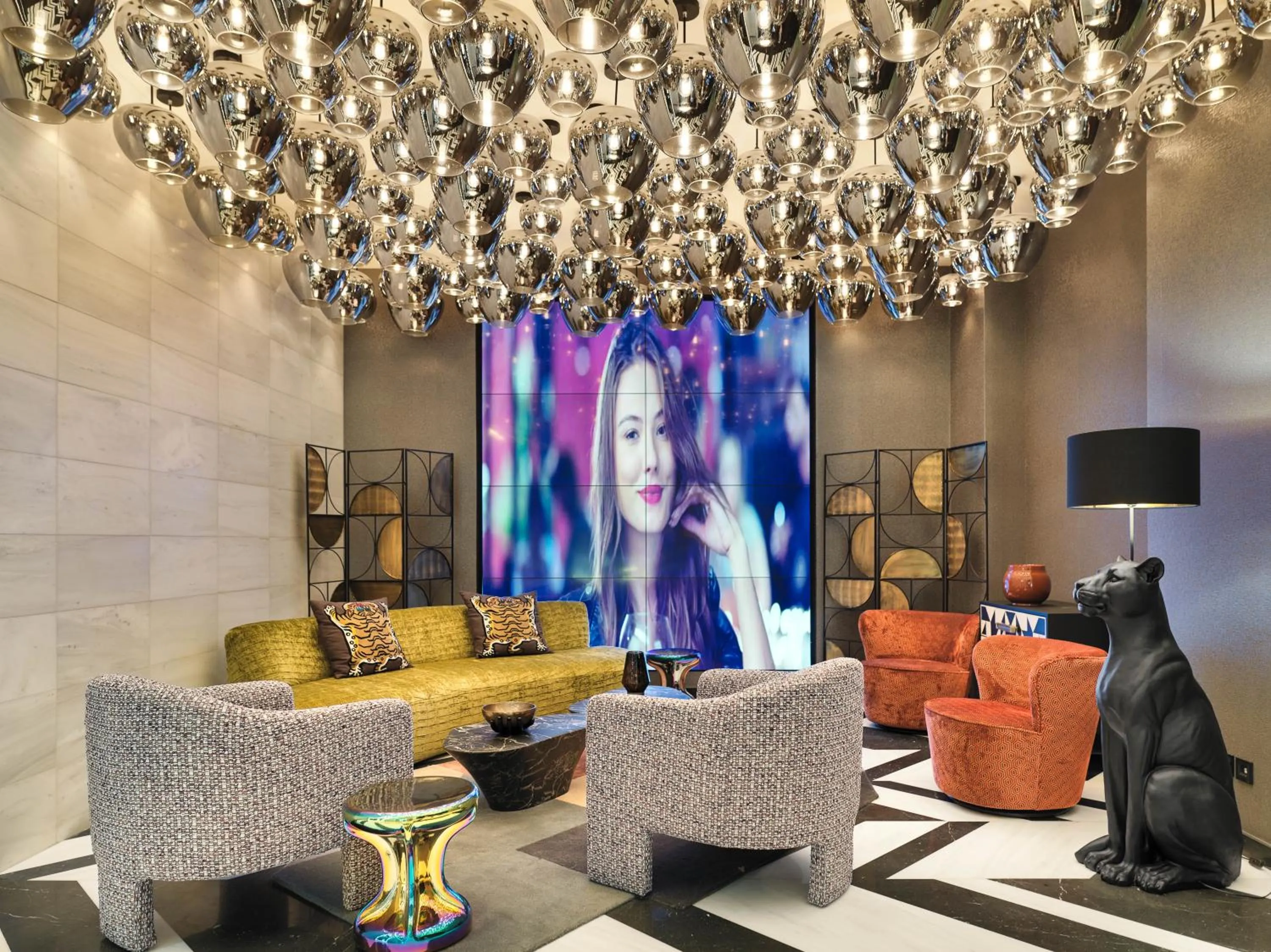 Living room in NYX Esperia Palace Hotel Athens by Leonardo Hotels