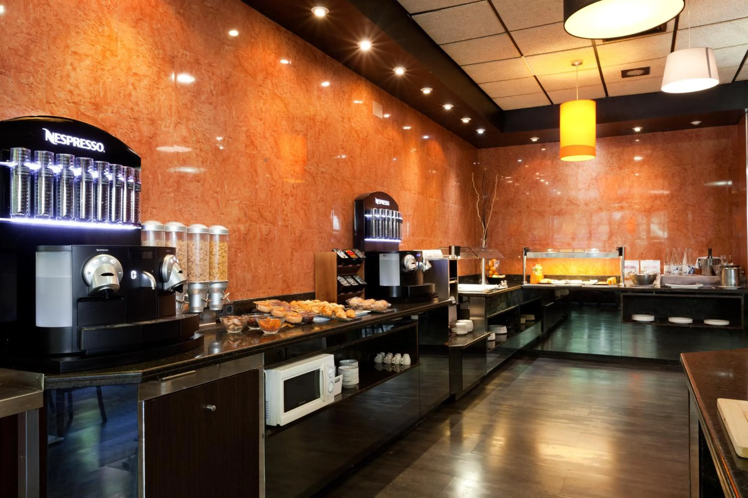 Food in Senator Barajas